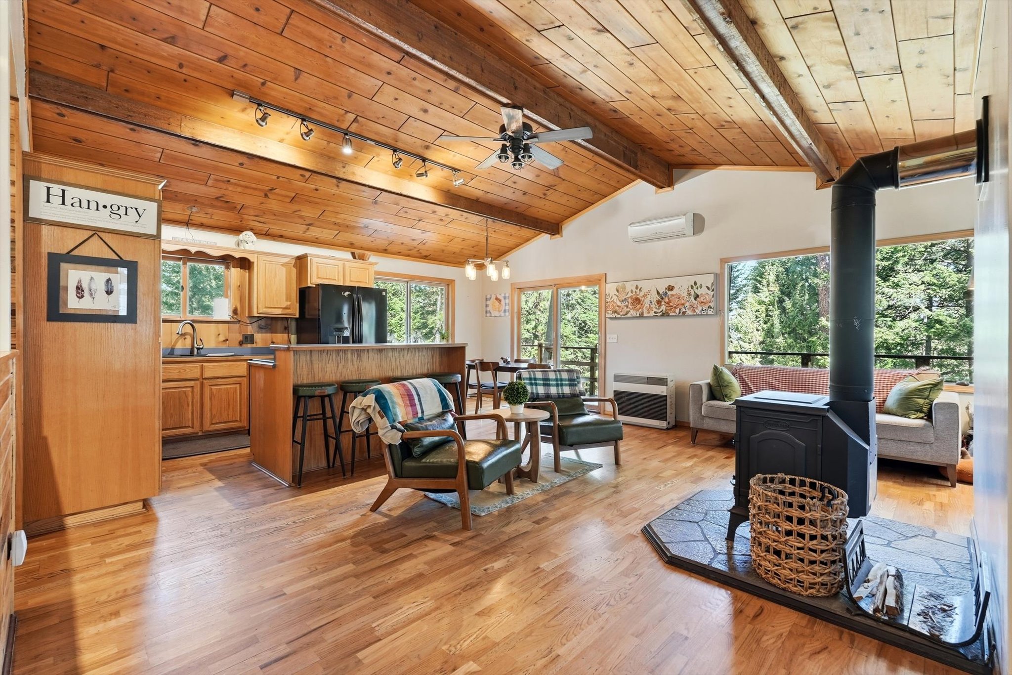 31968 Ridge View Circle