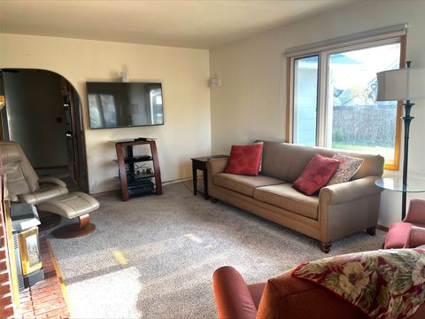 Tiny photo for 325 North Avenue E, Missoula, MT 59801 (MLS # 30069595)