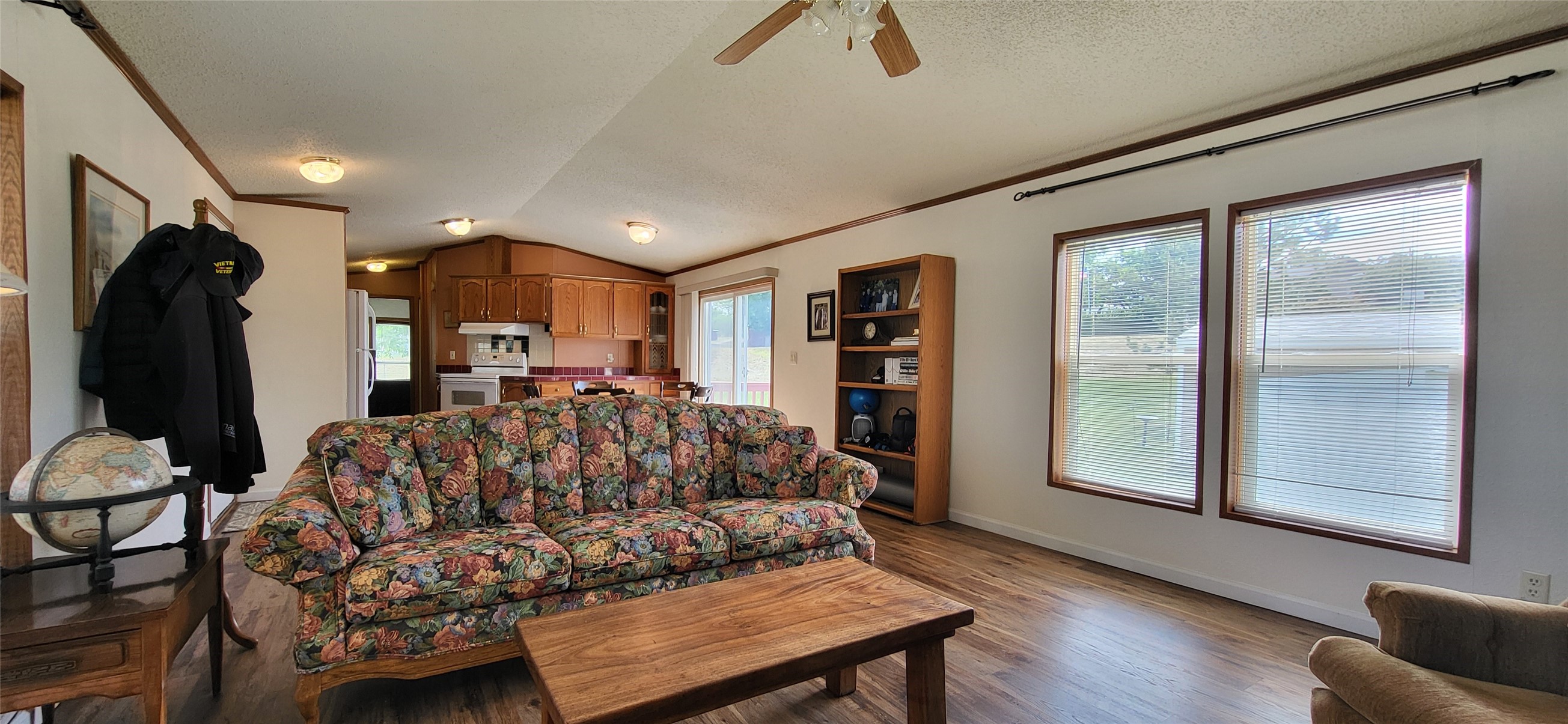 Helena, Montana 59601, United States, 3 Bedrooms Bedrooms, ,2 BathroomsBathrooms,Residential,Pending,53730