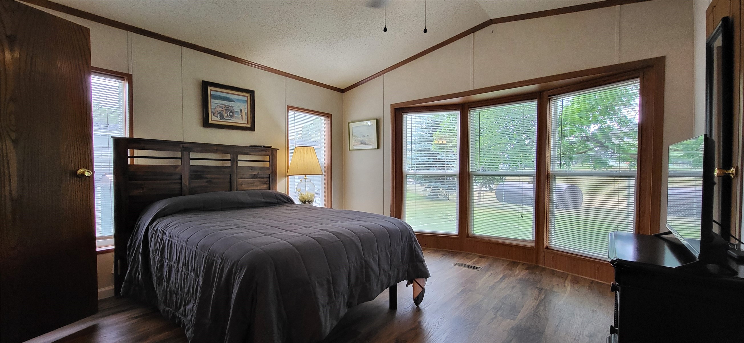 Helena, Montana 59601, United States, 3 Bedrooms Bedrooms, ,2 BathroomsBathrooms,Residential,Pending,53730