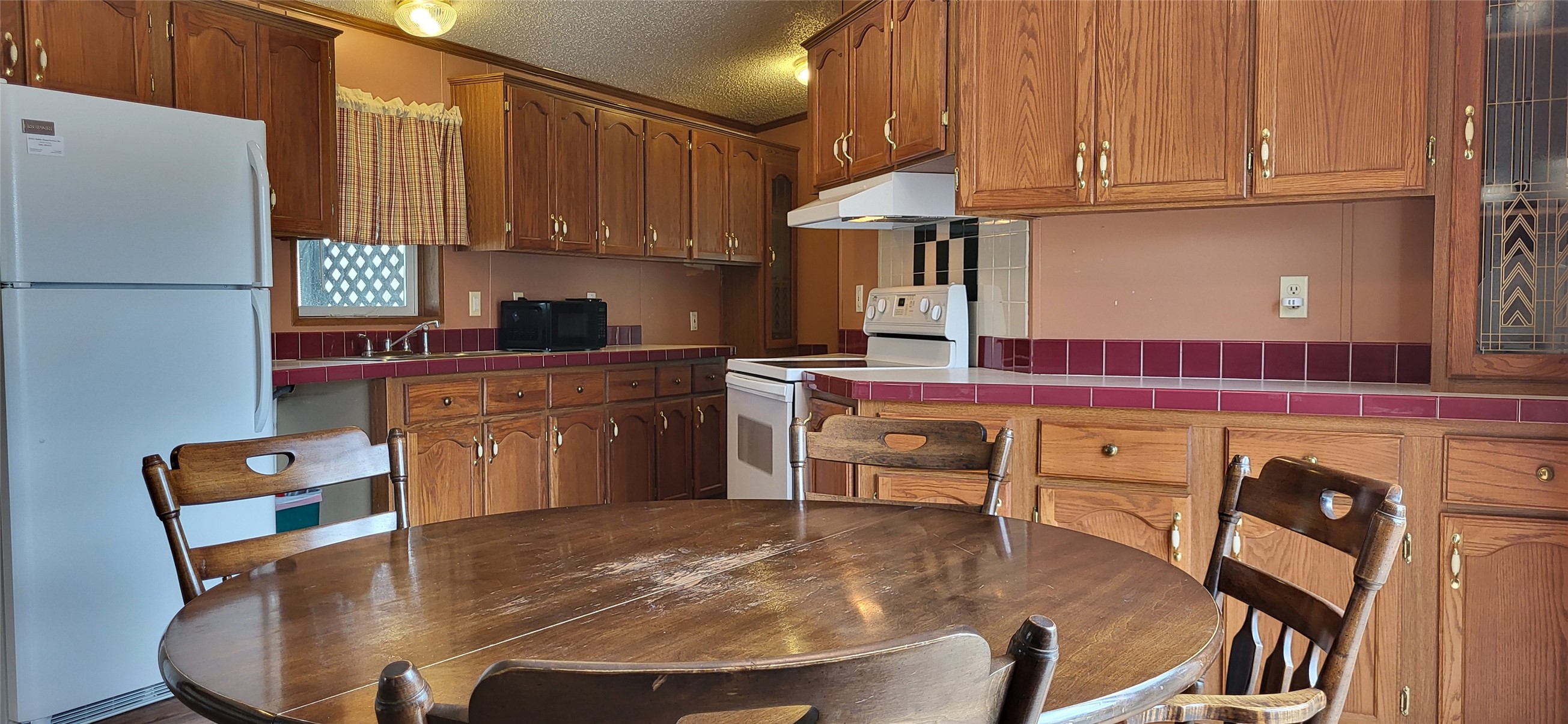 Helena, Montana 59601, United States, 3 Bedrooms Bedrooms, ,2 BathroomsBathrooms,Residential,Pending,53730