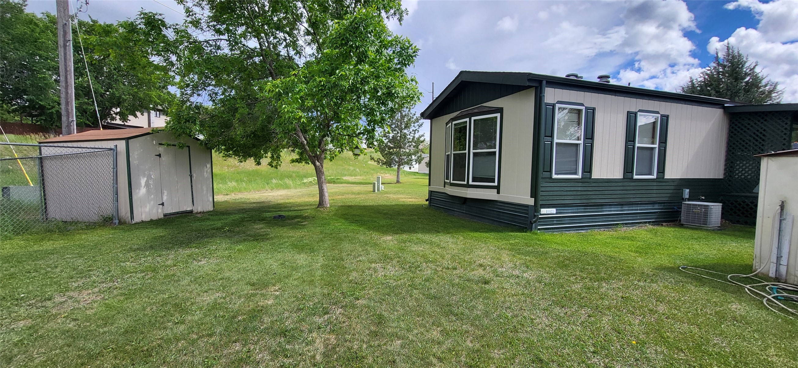 Helena, Montana 59601, United States, 3 Bedrooms Bedrooms, ,2 BathroomsBathrooms,Residential,Pending,53730