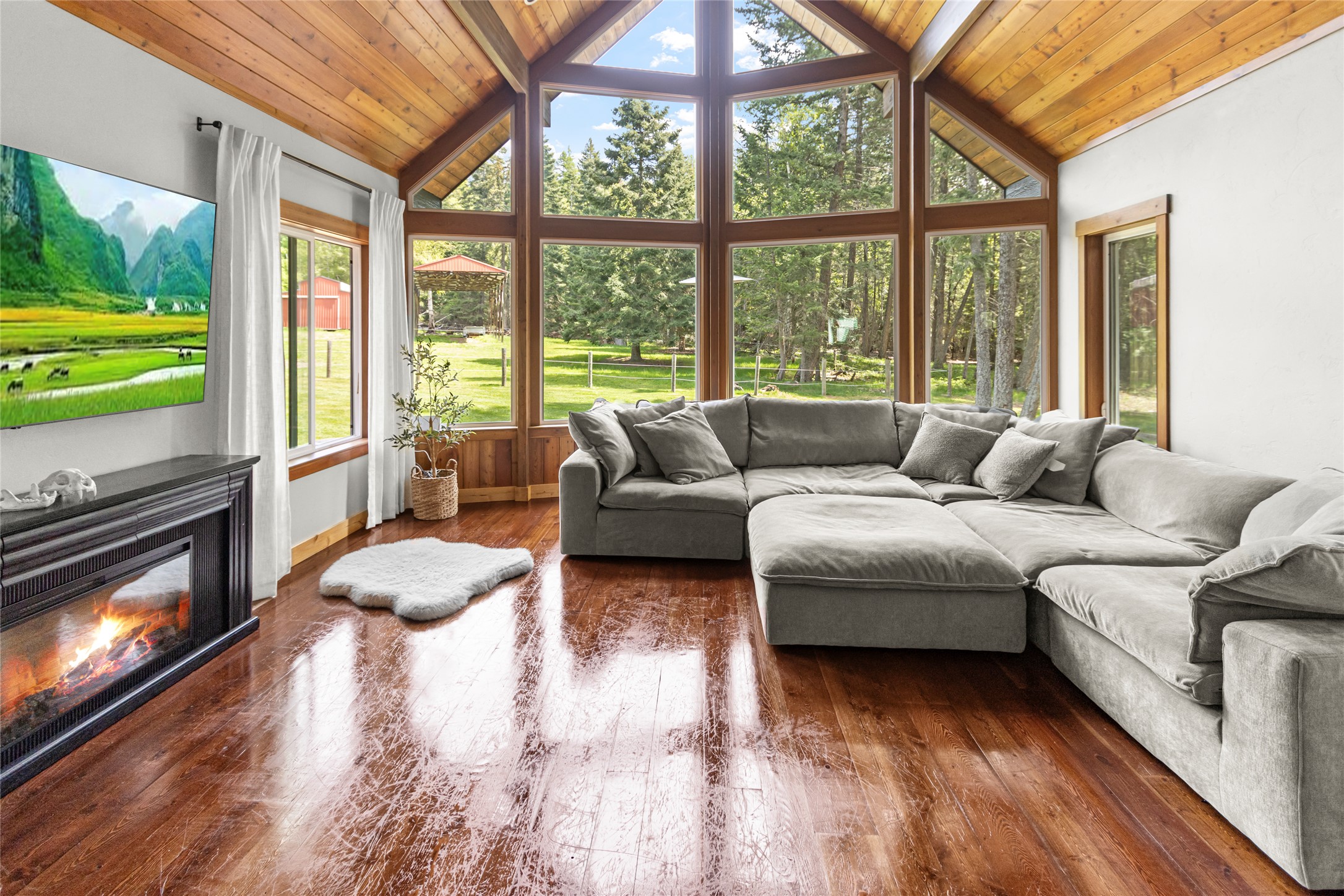 13034 Red Owl Trail