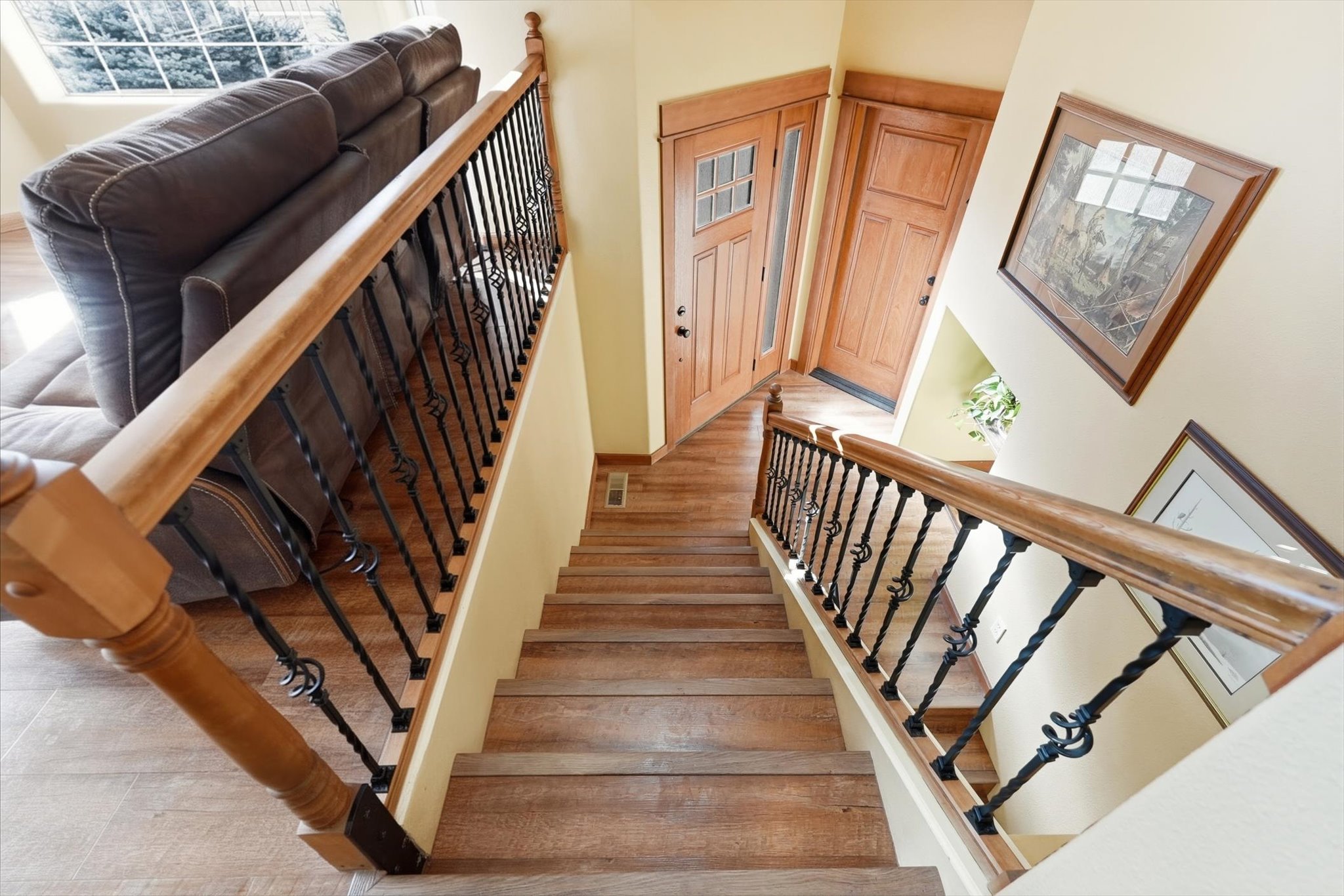 Hamilton, Montana, 59840, United States, 4 Bedrooms Bedrooms, ,3 BathroomsBathrooms,Residential,Active,2021954
