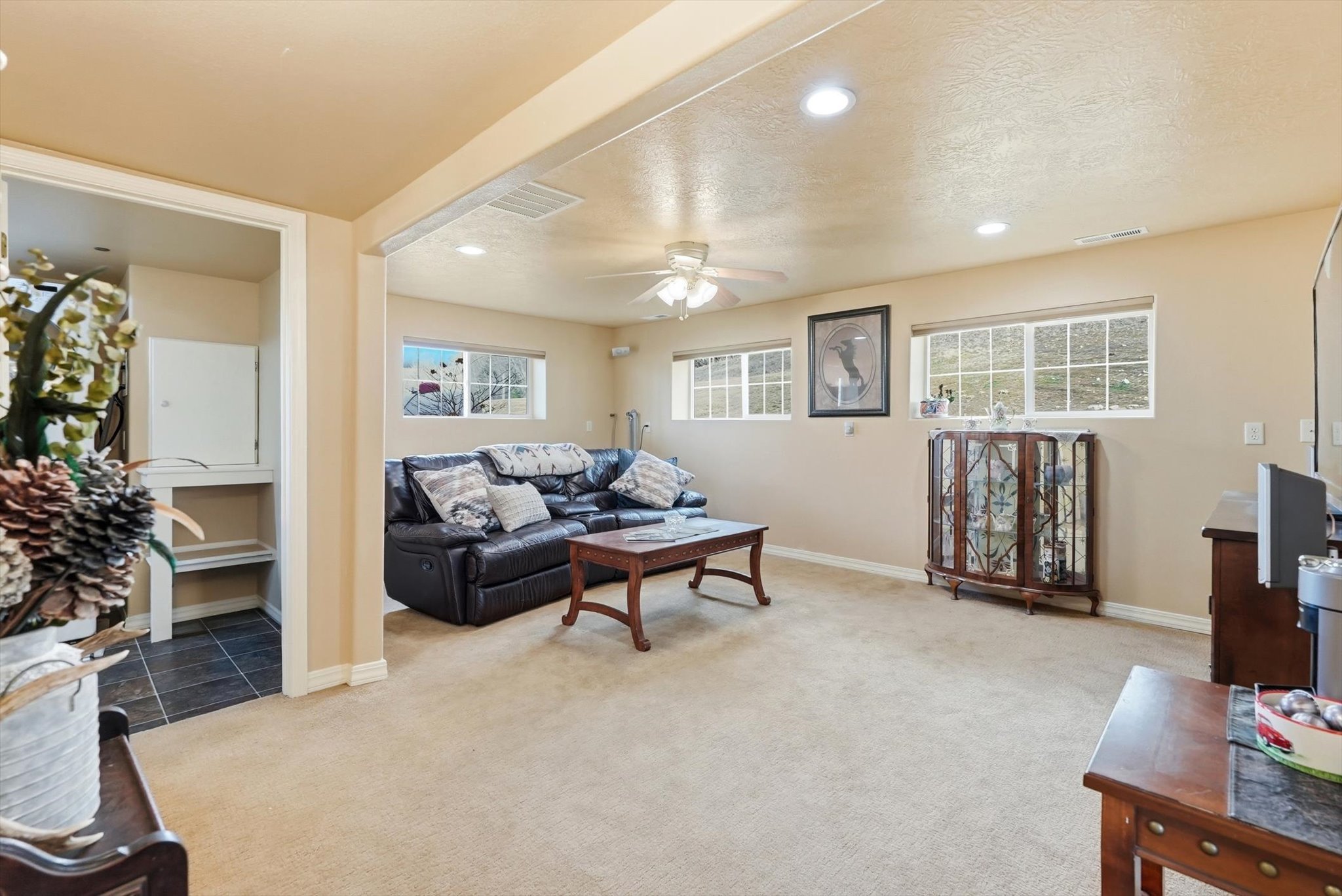 Hamilton, Montana, 59840, United States, 4 Bedrooms Bedrooms, ,3 BathroomsBathrooms,Residential,Active,2021954