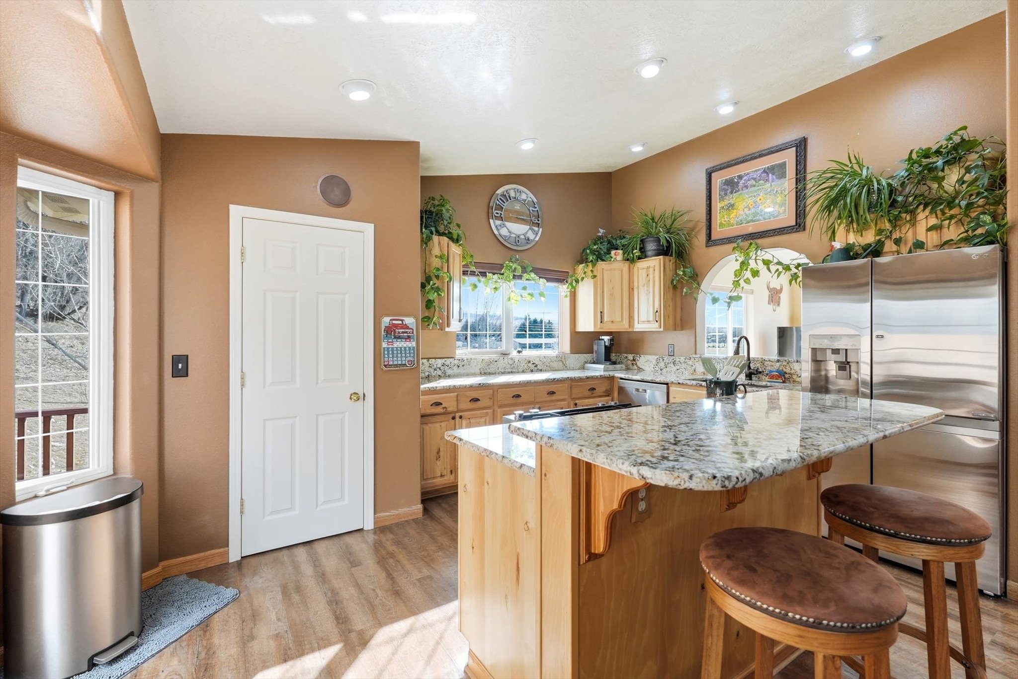 Hamilton, Montana, 59840, United States, 4 Bedrooms Bedrooms, ,3 BathroomsBathrooms,Residential,Active,2021954