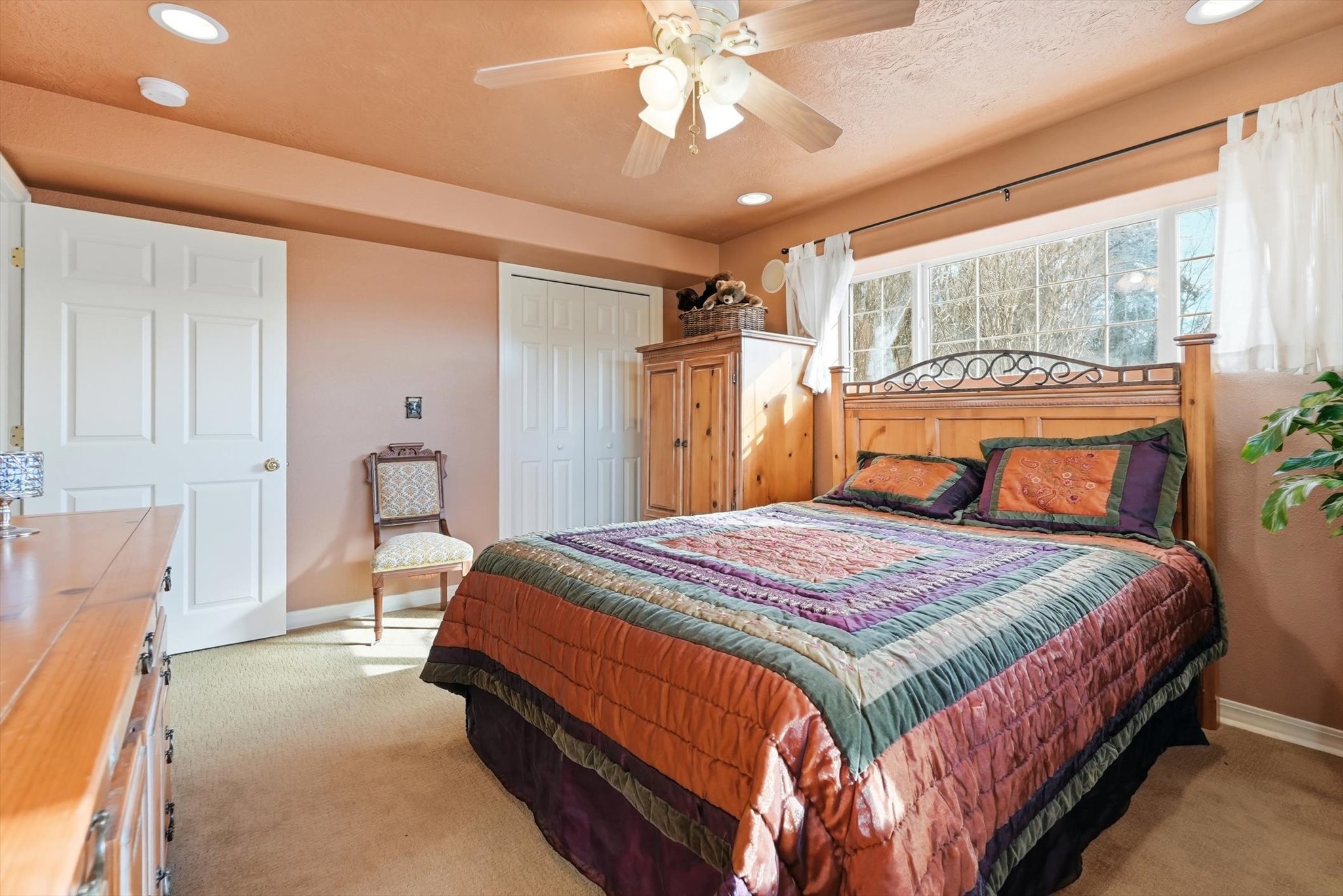 Hamilton, Montana, 59840, United States, 4 Bedrooms Bedrooms, ,3 BathroomsBathrooms,Residential,Active,2021954