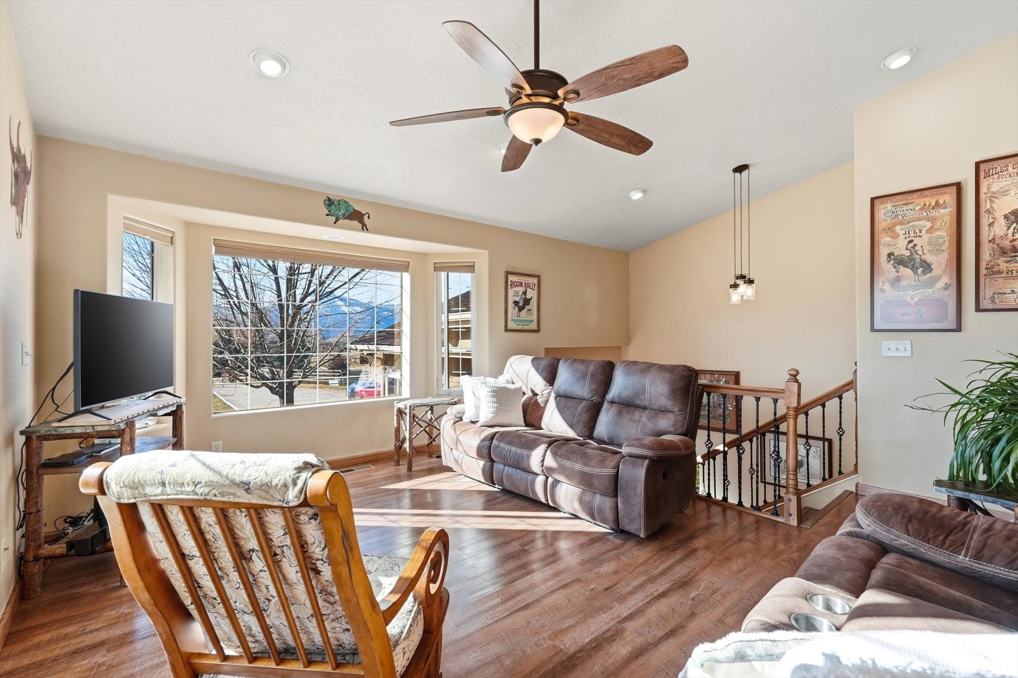 Hamilton, Montana, 59840, United States, 4 Bedrooms Bedrooms, ,3 BathroomsBathrooms,Residential,Active,2021954