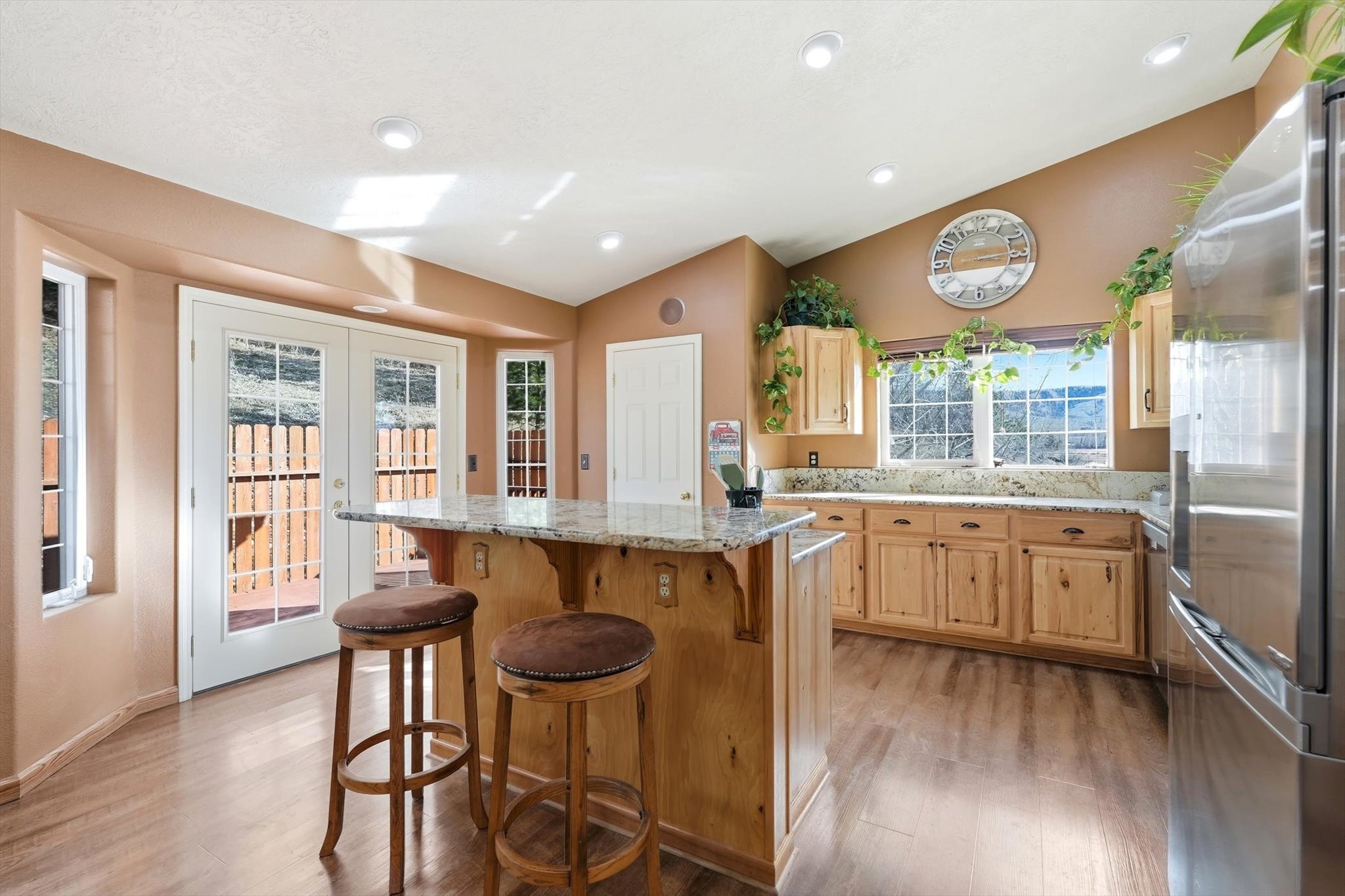 Hamilton, Montana, 59840, United States, 4 Bedrooms Bedrooms, ,3 BathroomsBathrooms,Residential,Active,2021954