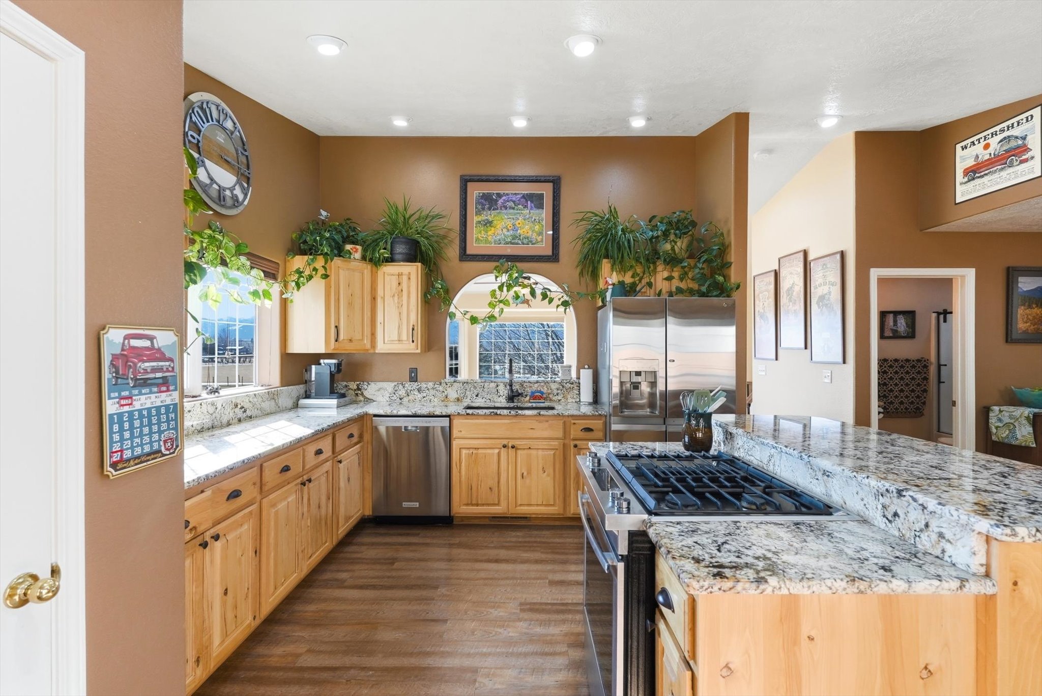 Hamilton, Montana, 59840, United States, 4 Bedrooms Bedrooms, ,3 BathroomsBathrooms,Residential,Active,2021954