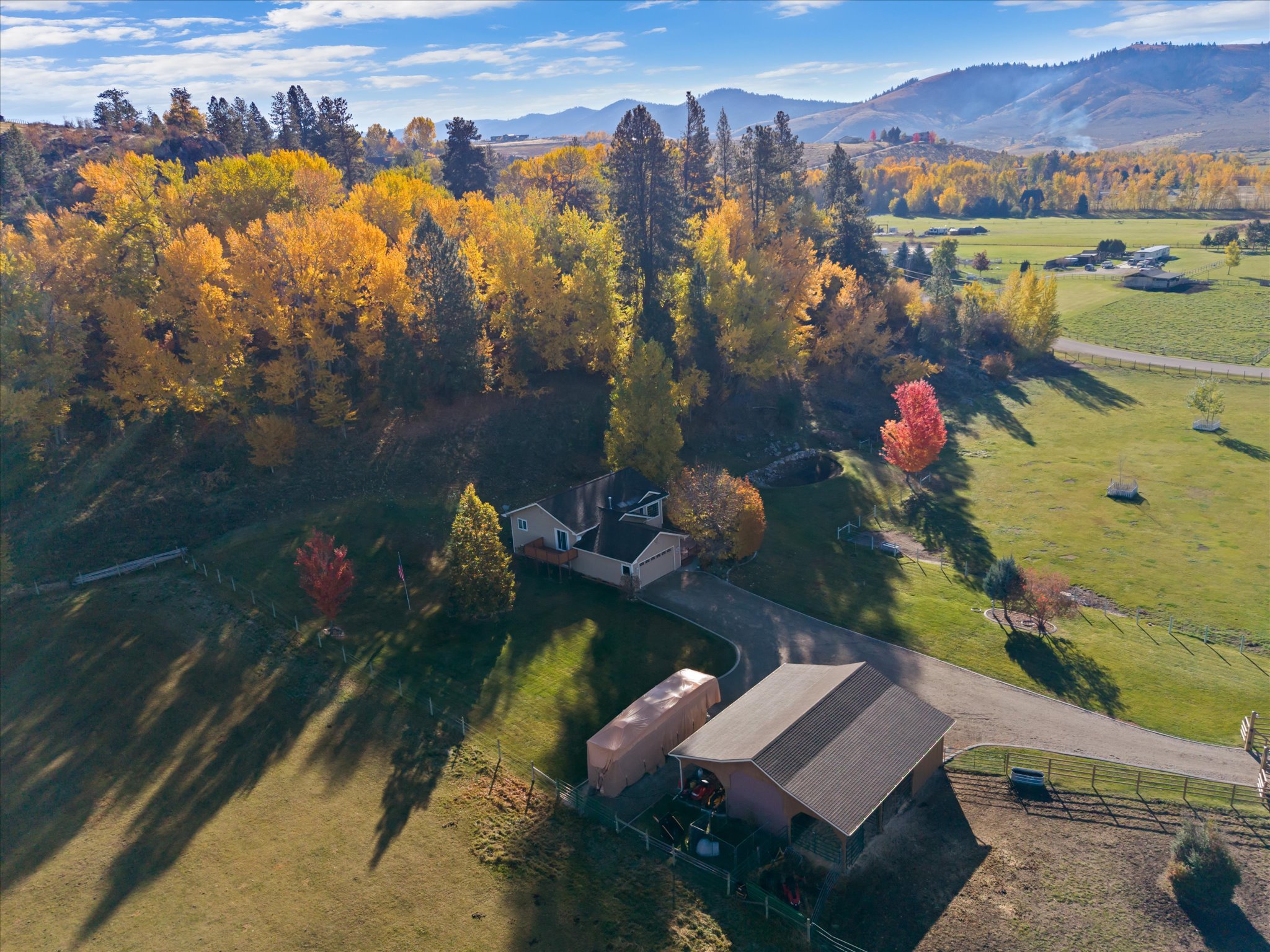 Hamilton, Montana, 59840, United States, 4 Bedrooms Bedrooms, ,3 BathroomsBathrooms,Residential,Active,2021954