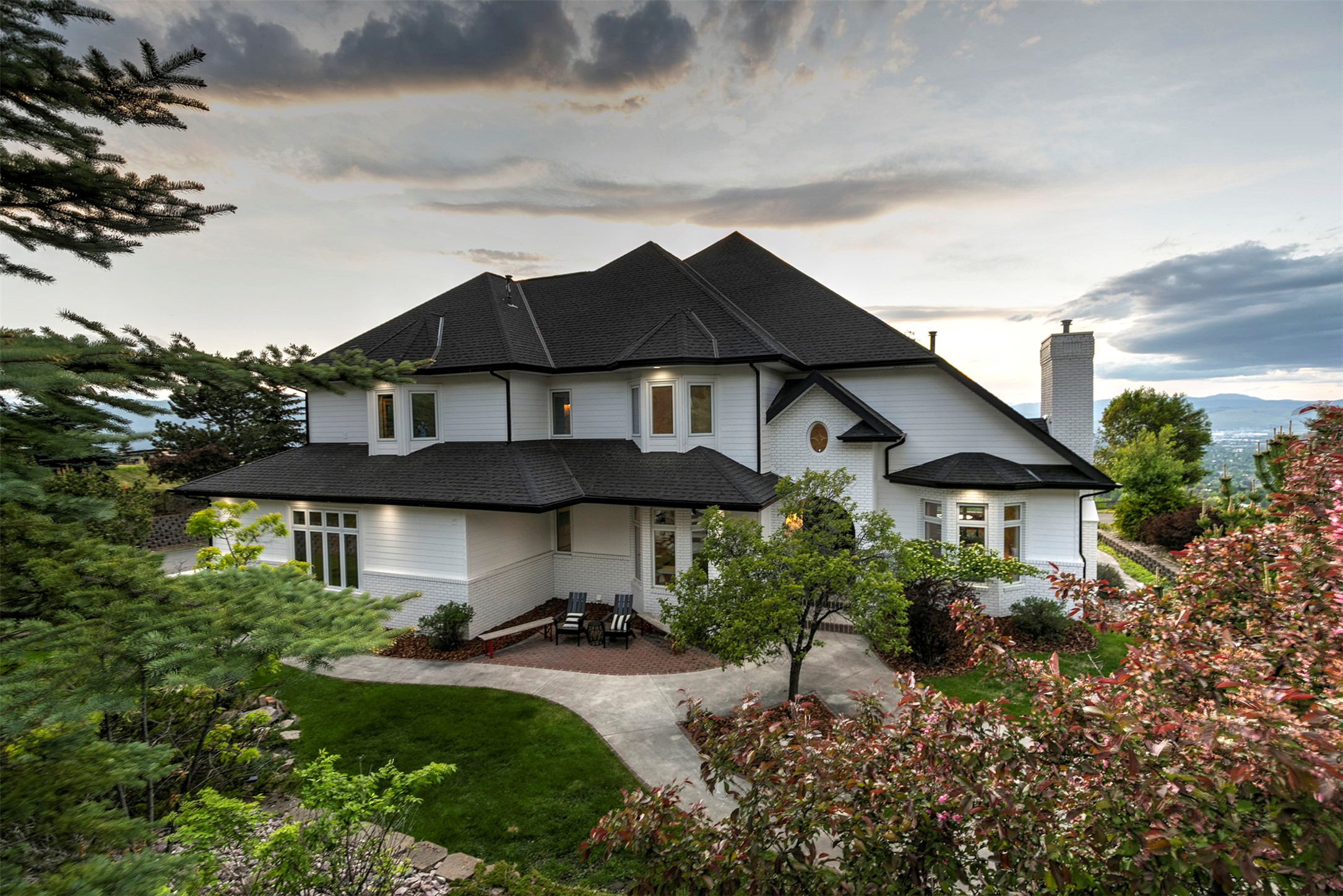 1145 Pacific Drive