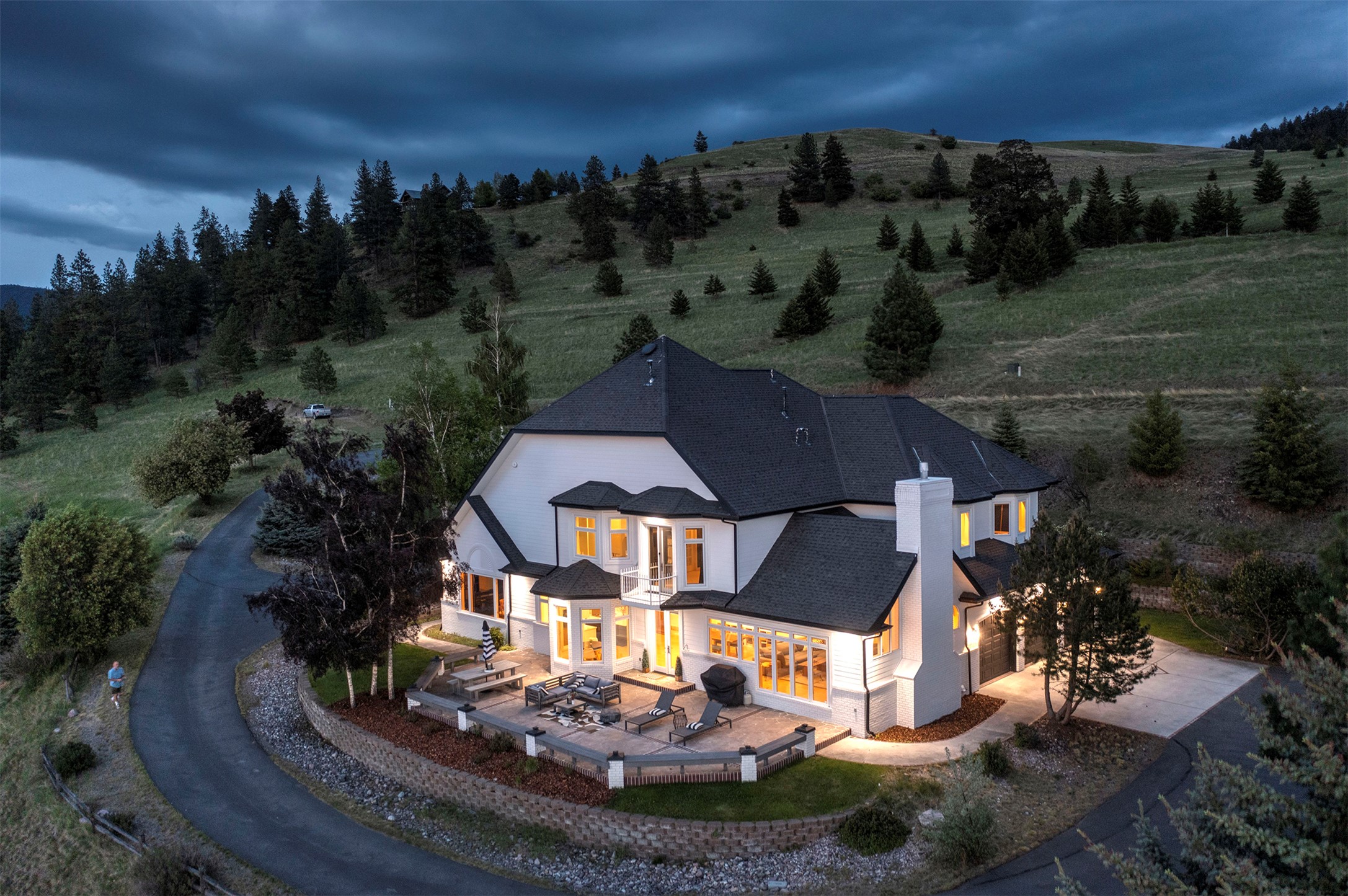 1145 Pacific Drive