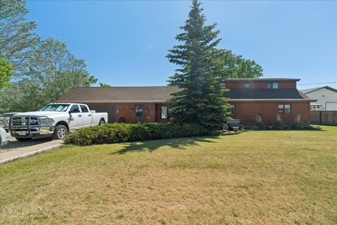 Photo of 1317 14th Street SW, Great Falls, MT 59404 (MLS # 30072411)