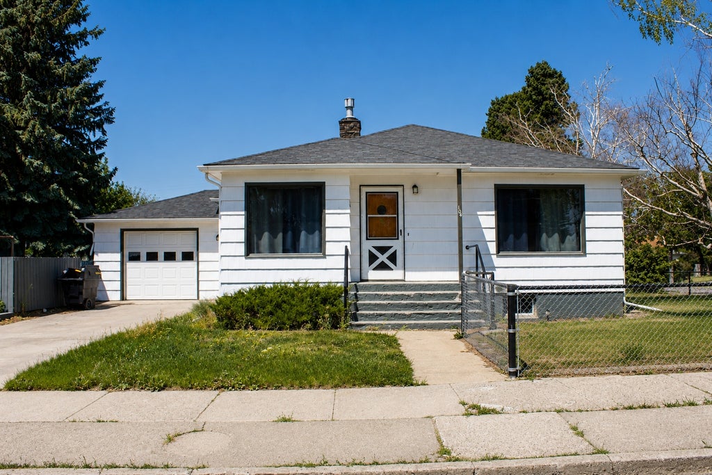 Photo of 104 2nd Avenue SW, Cut Bank, MT 59427 (MLS # 30074638)
