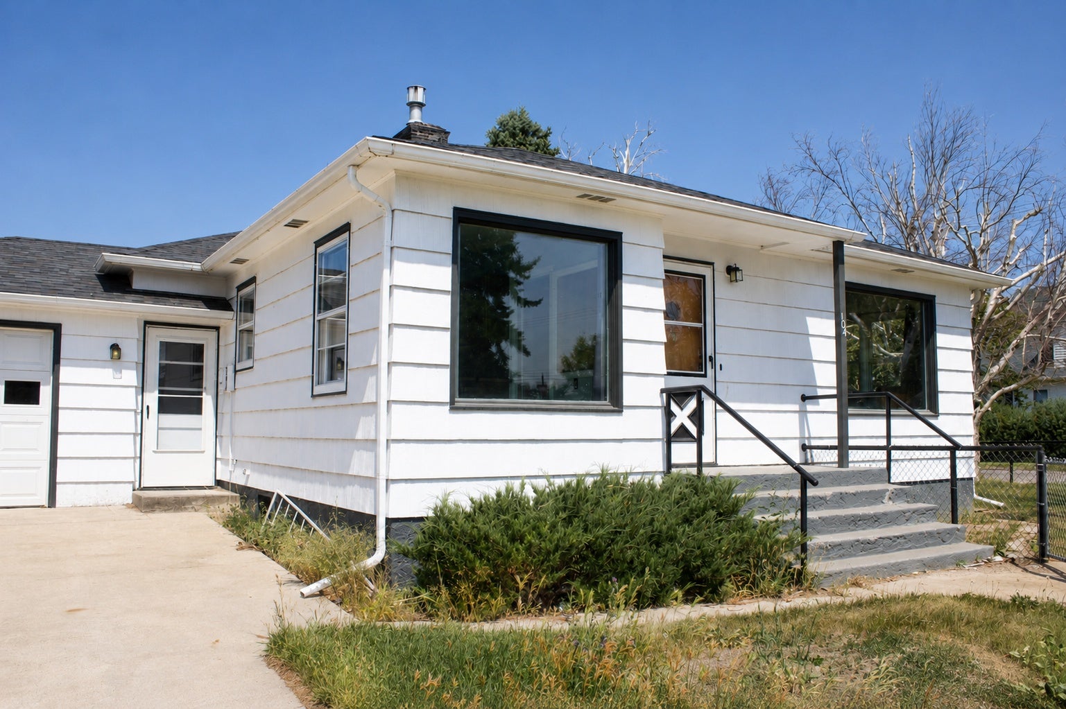 104 2nd Avenue SW