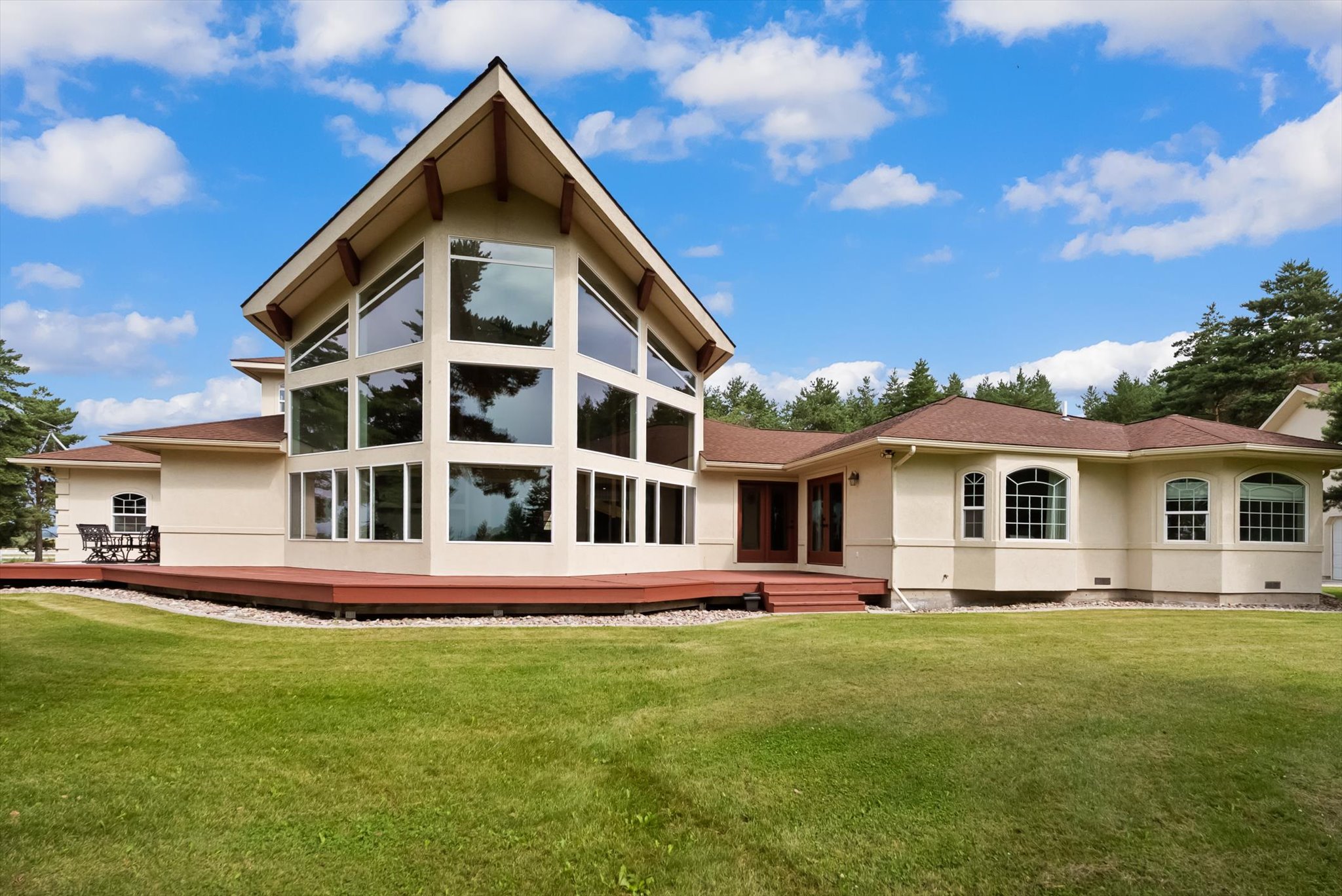618 Leonard Lane