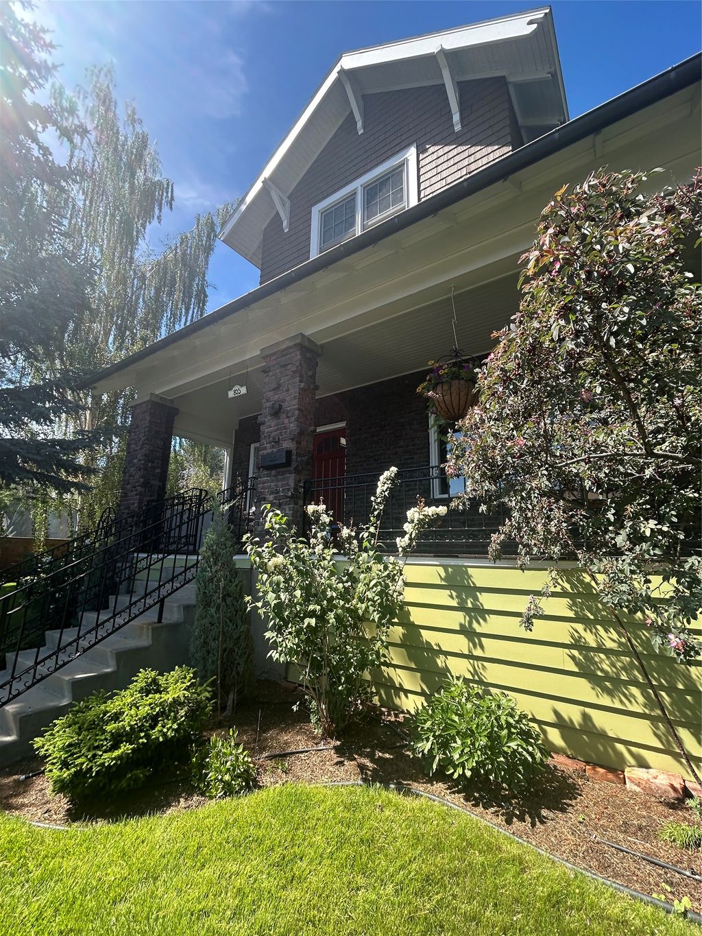 Photo of 805 W Diamond Street, Butte, MT 59701 (MLS # 30075097)