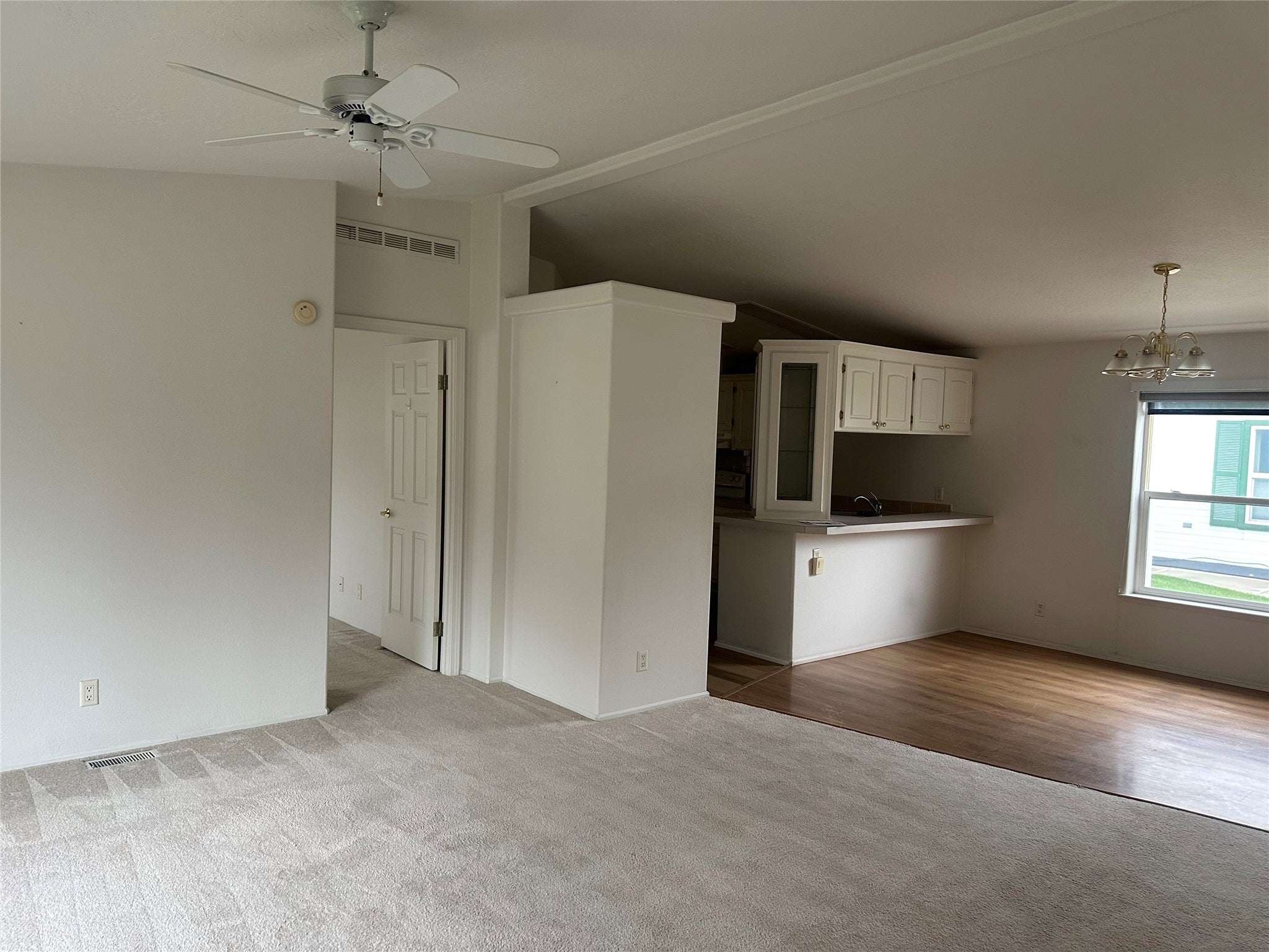 2454 Mcintosh Loop