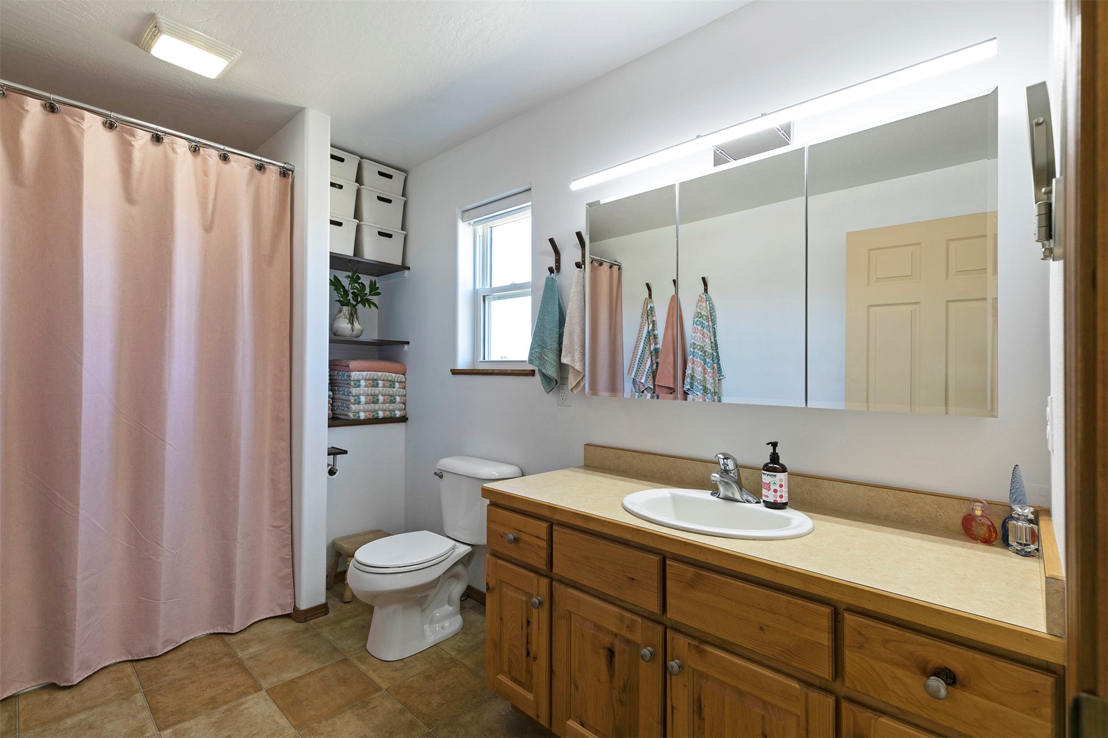 Stevensville, Montana 59870, United States, 3 Bedrooms Bedrooms, ,2 BathroomsBathrooms,Residential,Active,170031