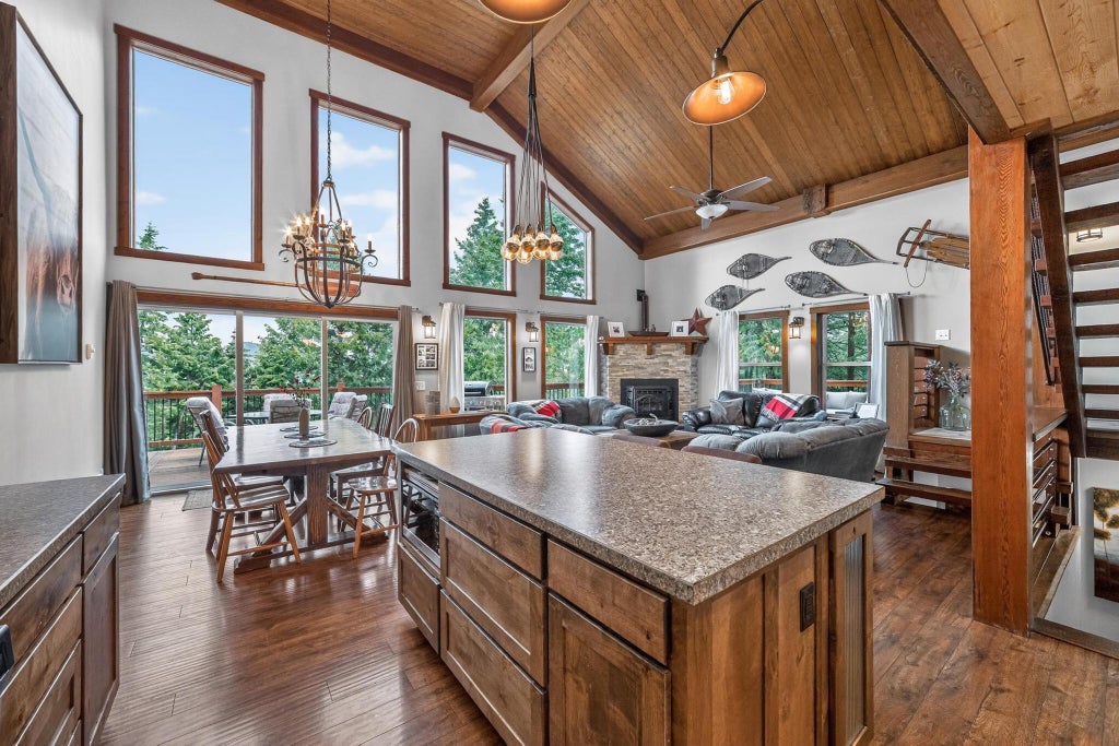 Photo of 277 Ridge Loop Road, Rexford, MT 59930 (MLS # 30071268)