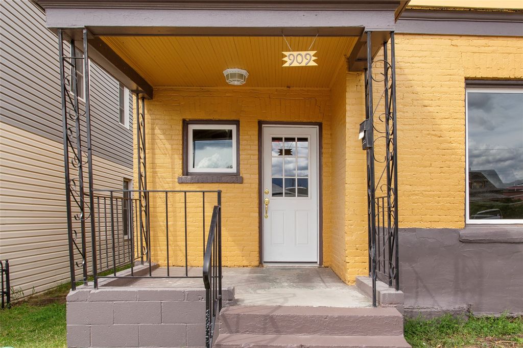 Photo of 909 S Colorado Street, Butte, MT 59701 (MLS # 30060856)