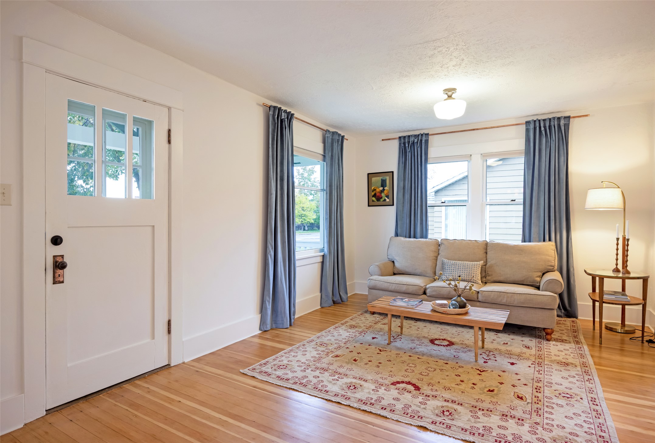 2004 S 10th Street W