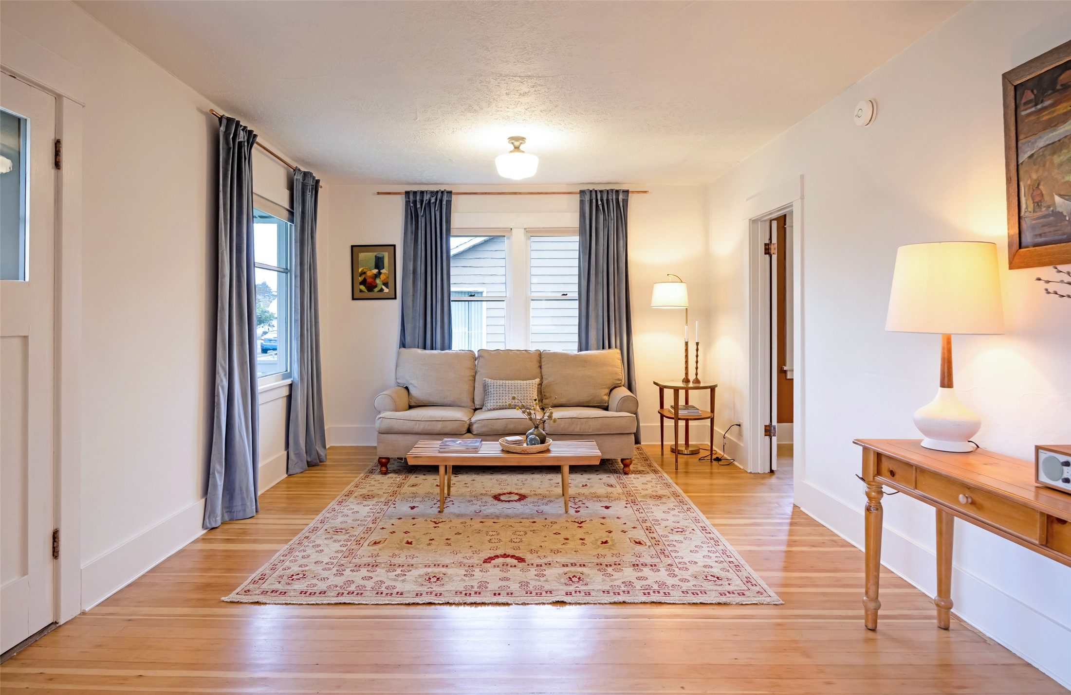 2004 S 10th Street W