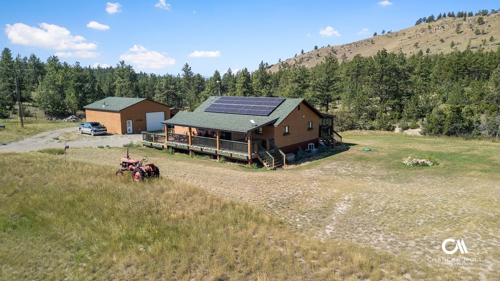 Photo of 5810 Favorite Gulch Road, Helena, MT 59602 (MLS # 30063894)
