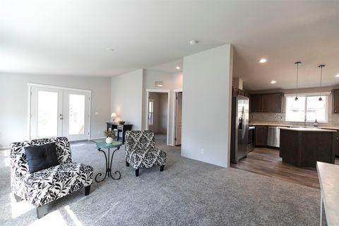 Tiny photo for 514 Hamilton Heights Road #3, Corvallis, MT 59828 (MLS # 30070088)
