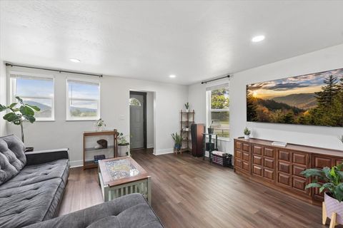Photo of 645 S Meridian Road, Kalispell, MT 59901 (MLS # 30072467)