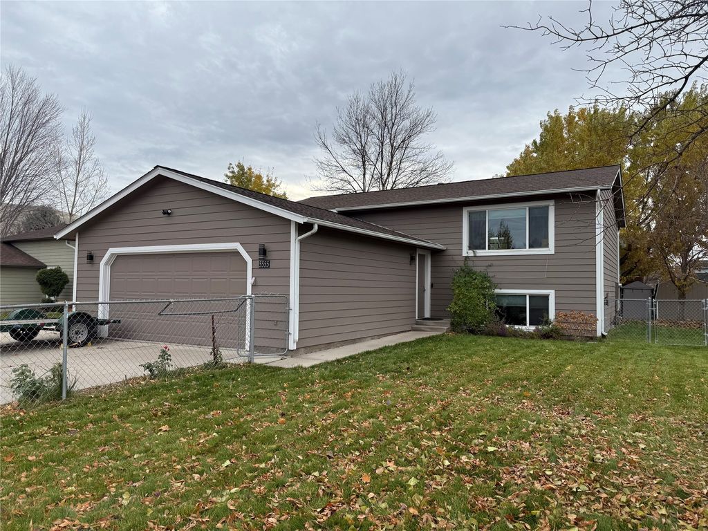 Photo of 5555 Autumn Lane, Lolo, MT 59847 (MLS # 30060778)