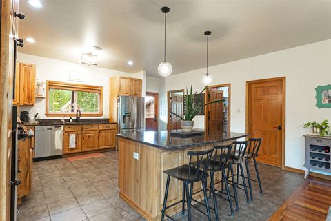 Tiny photo for 815 Howard Street, Missoula, MT 59804 (MLS # 30071283)
