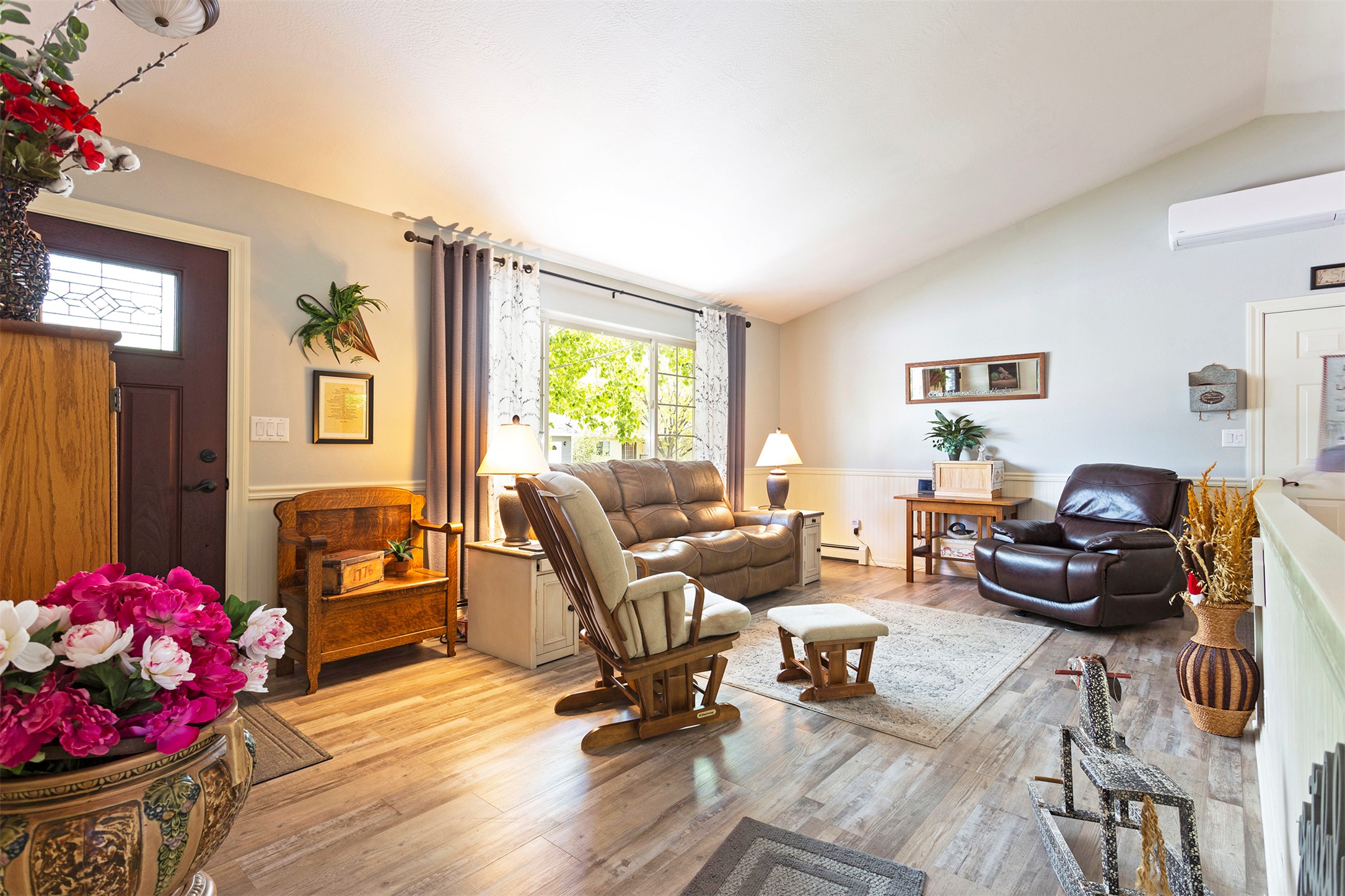 307 Lake Side Drive
