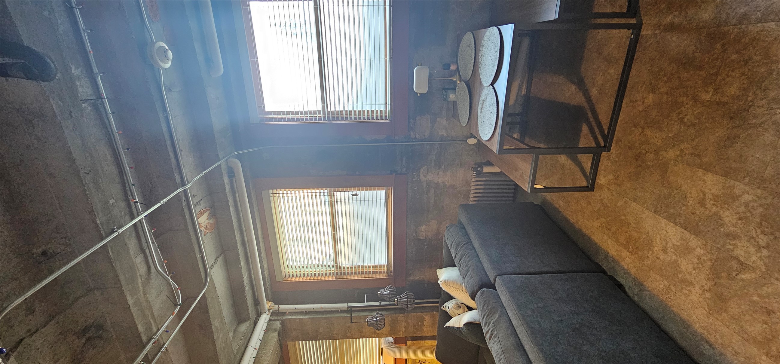 Kalispell, Montana 59901, United States, 1 Bedroom Bedrooms, ,1 BathroomBathrooms,Residential,Pending,214182