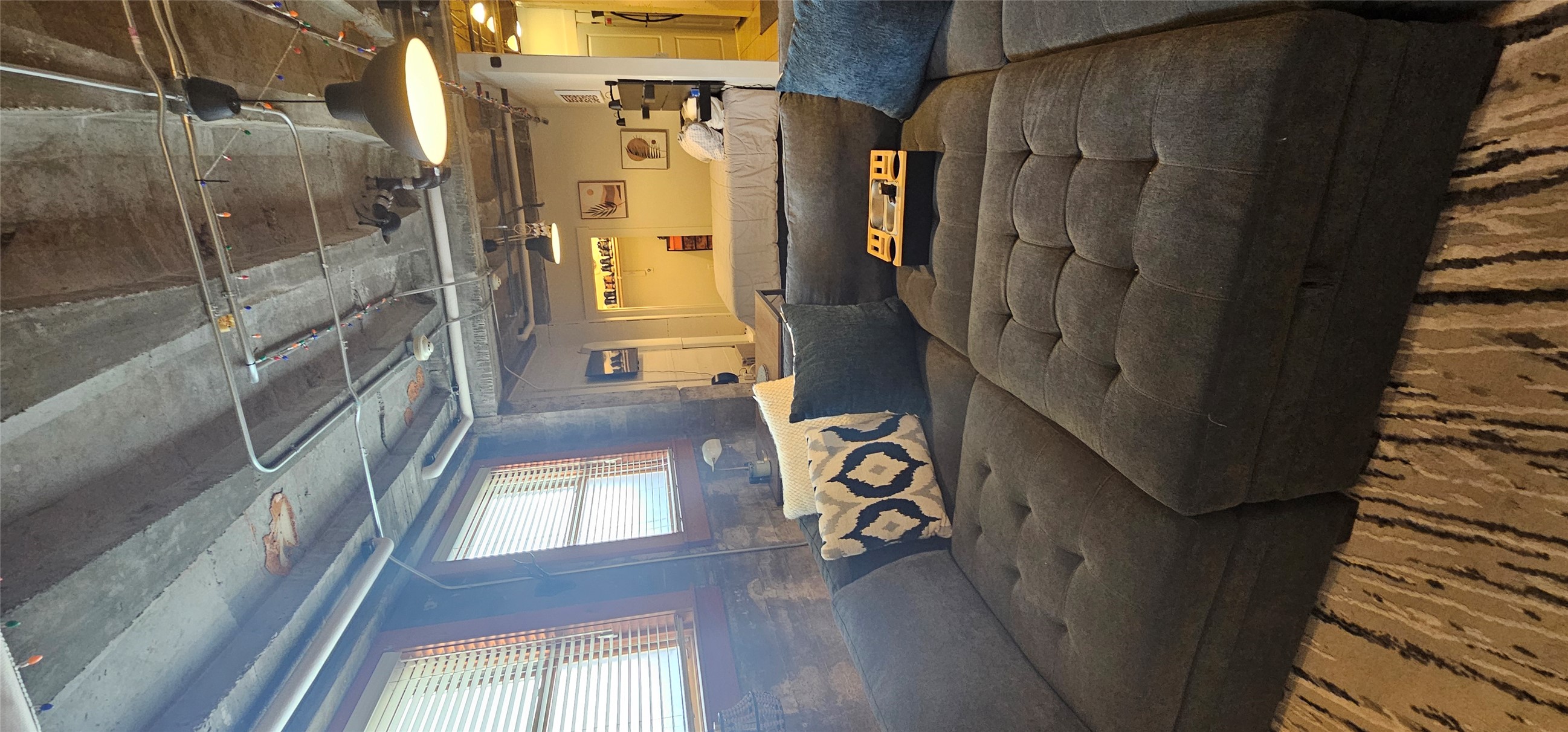 Kalispell, Montana 59901, United States, 1 Bedroom Bedrooms, ,1 BathroomBathrooms,Residential,Pending,214182