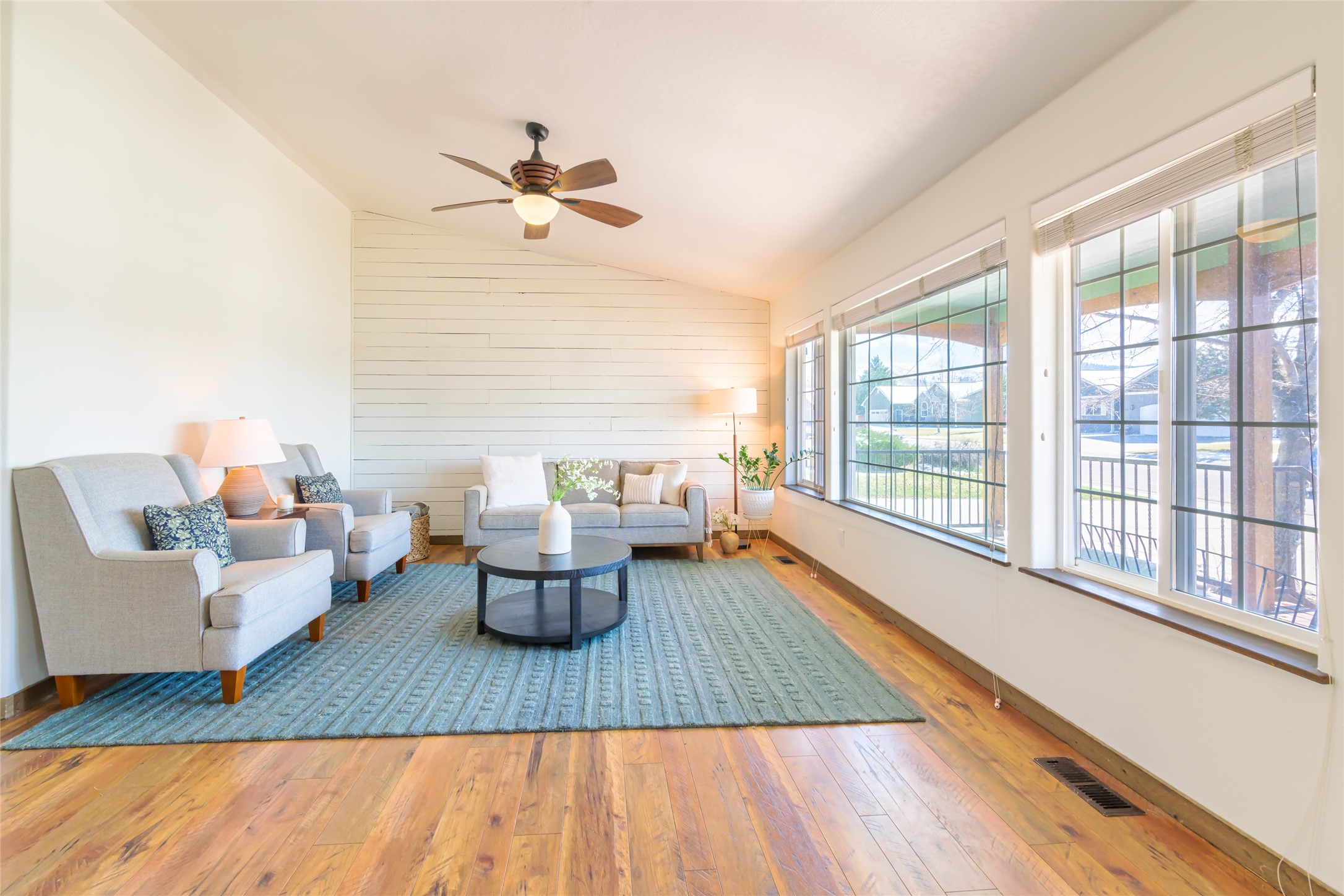 Missoula, Montana 59803, United States, 3 Bedrooms Bedrooms, ,3 BathroomsBathrooms,Residential,Active,104498