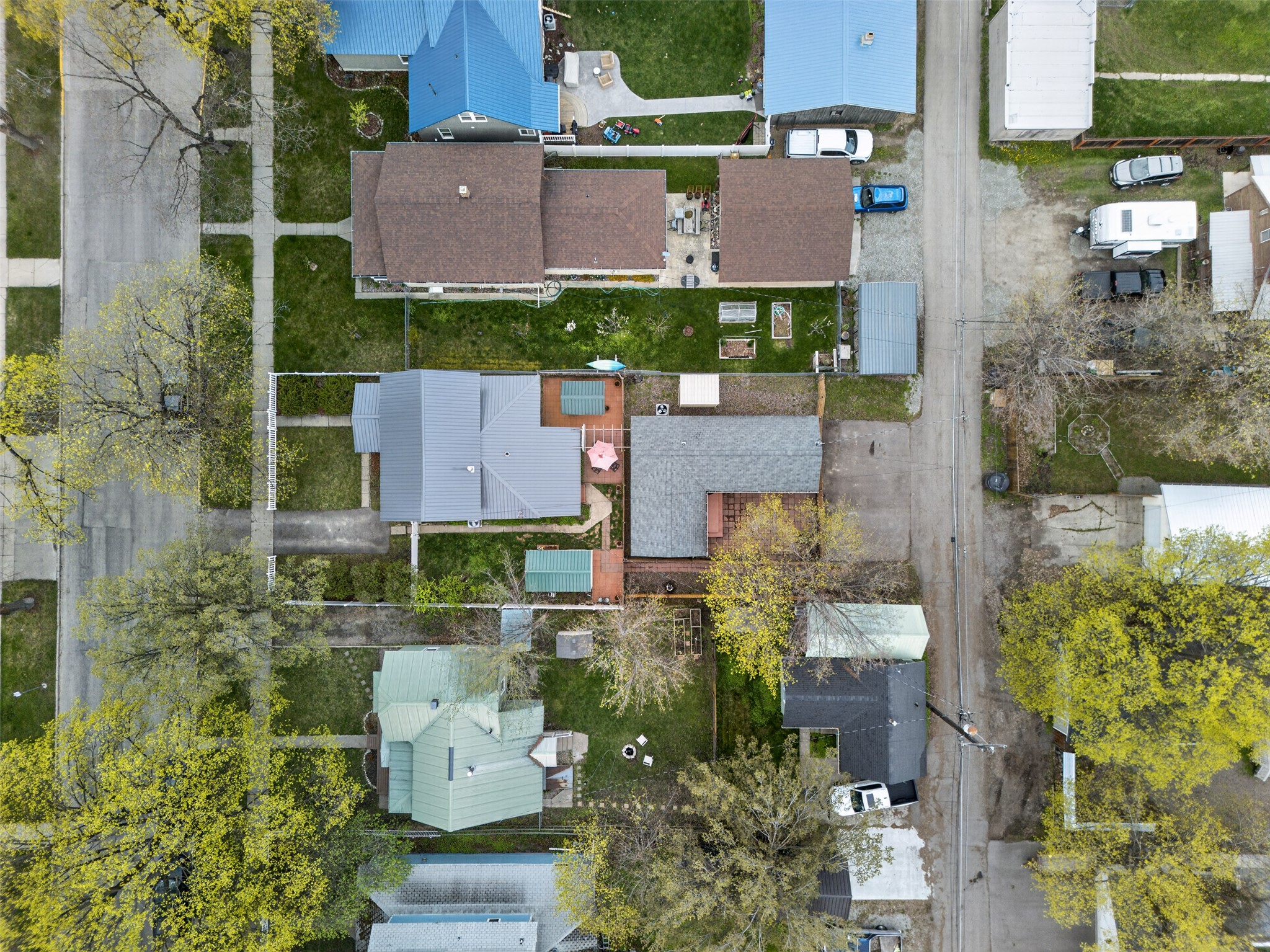 117 3rd Avenue E