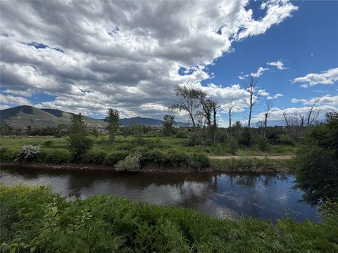 Tiny photo for 530 Burton Street #B3, Missoula, MT 59802 (MLS # 30073286)