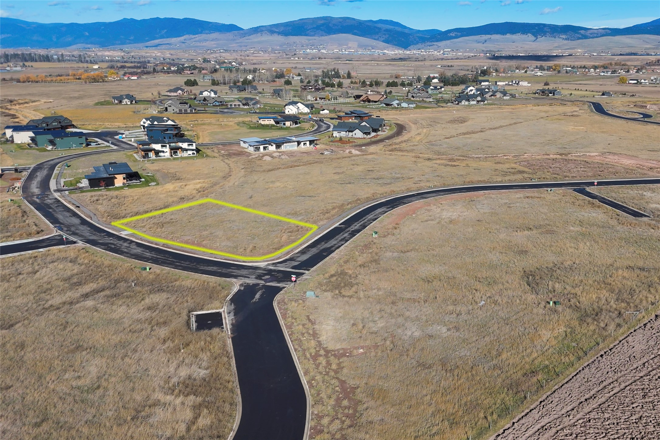 Missoula, Montana 59808, United States, 4 Bedrooms Bedrooms, ,3 BathroomsBathrooms,Residential,Active,244128