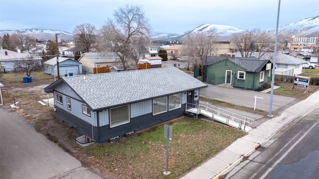 Photo of 1526 South Avenue W, Missoula, MT 59801 (MLS # 30061982)