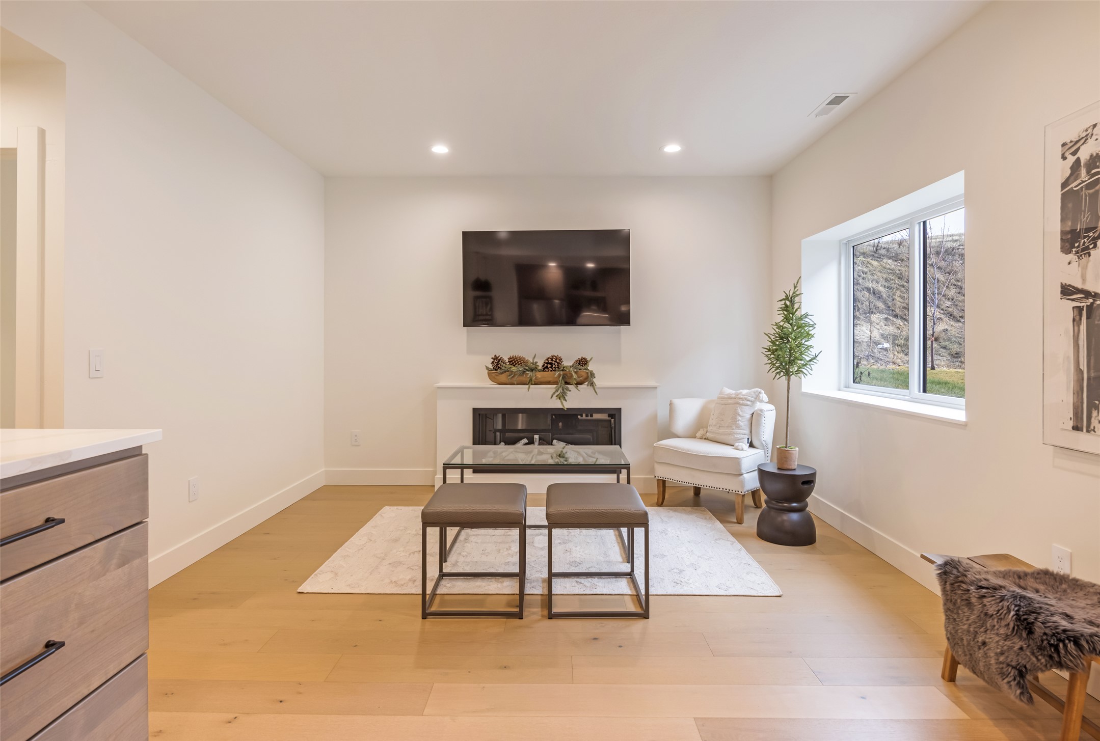 Missoula, Montana 59808, United States, 4 Bedrooms Bedrooms, ,4 BathroomsBathrooms,Residential,Active,169778