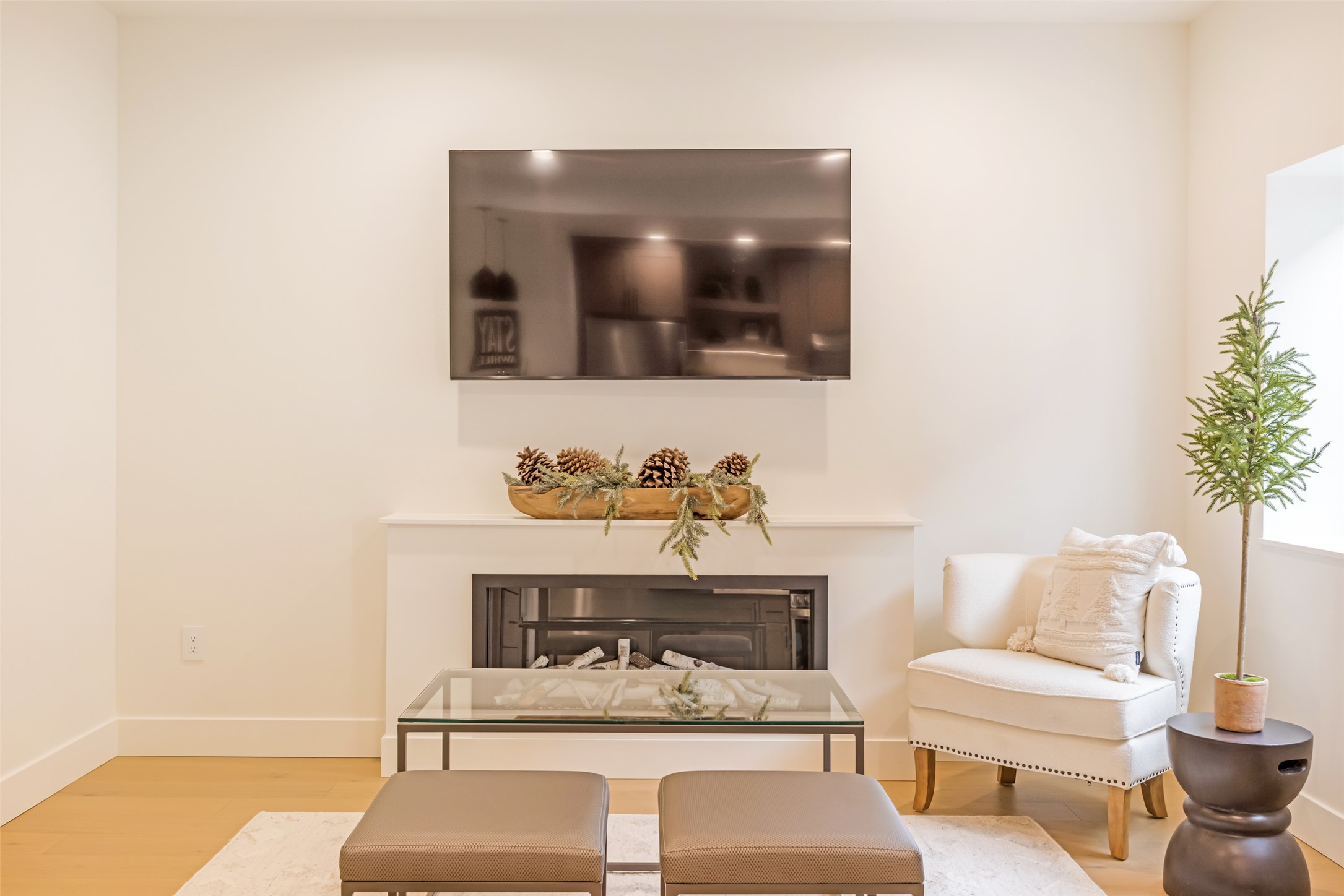 Missoula, Montana 59808, United States, 4 Bedrooms Bedrooms, ,4 BathroomsBathrooms,Residential,Active,169778