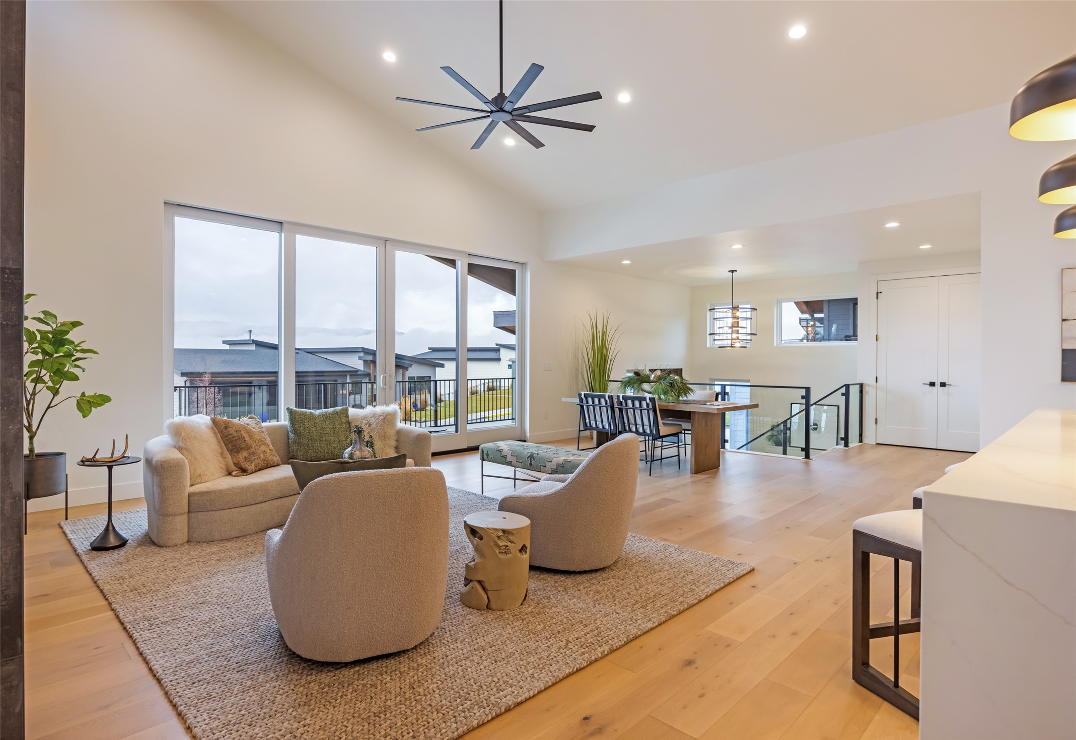 Missoula, Montana 59808, United States, 4 Bedrooms Bedrooms, ,4 BathroomsBathrooms,Residential,Active,169778