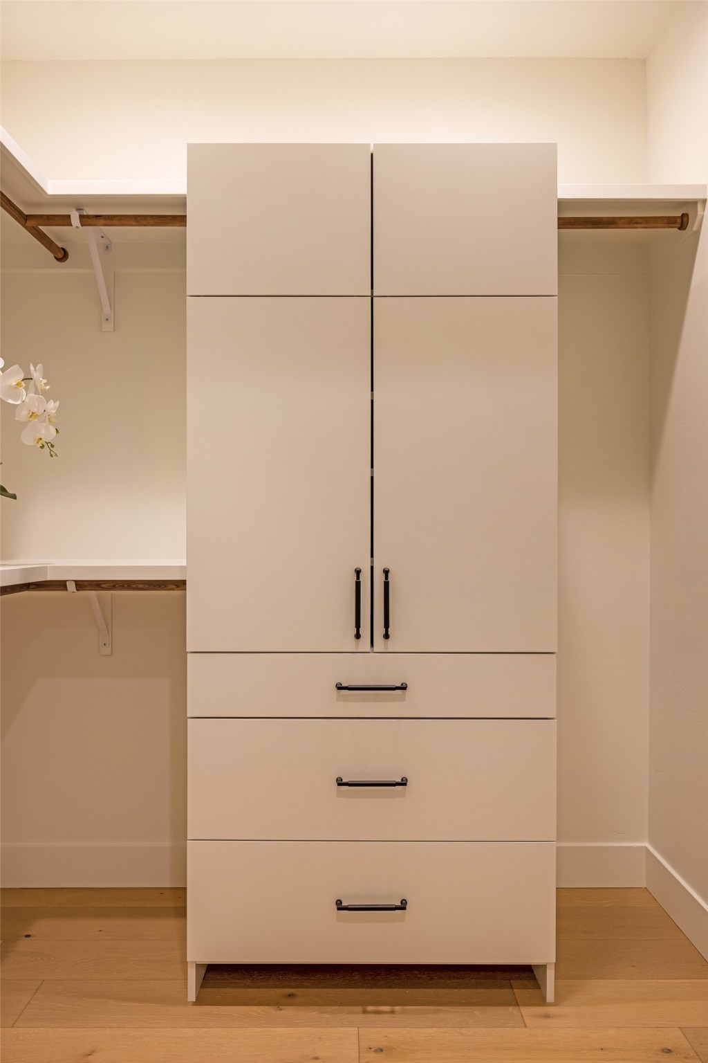 Missoula, Montana 59808, United States, 4 Bedrooms Bedrooms, ,4 BathroomsBathrooms,Residential,Active,169778