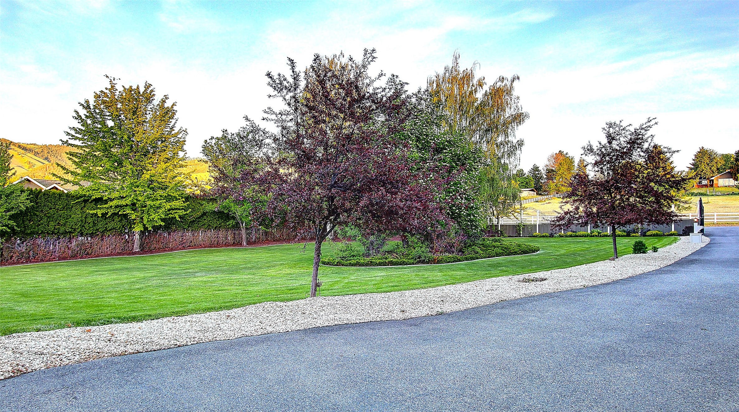 Missoula, Montana 59803, United States, 4 Bedrooms Bedrooms, ,4 BathroomsBathrooms,Residential,Pending,56045