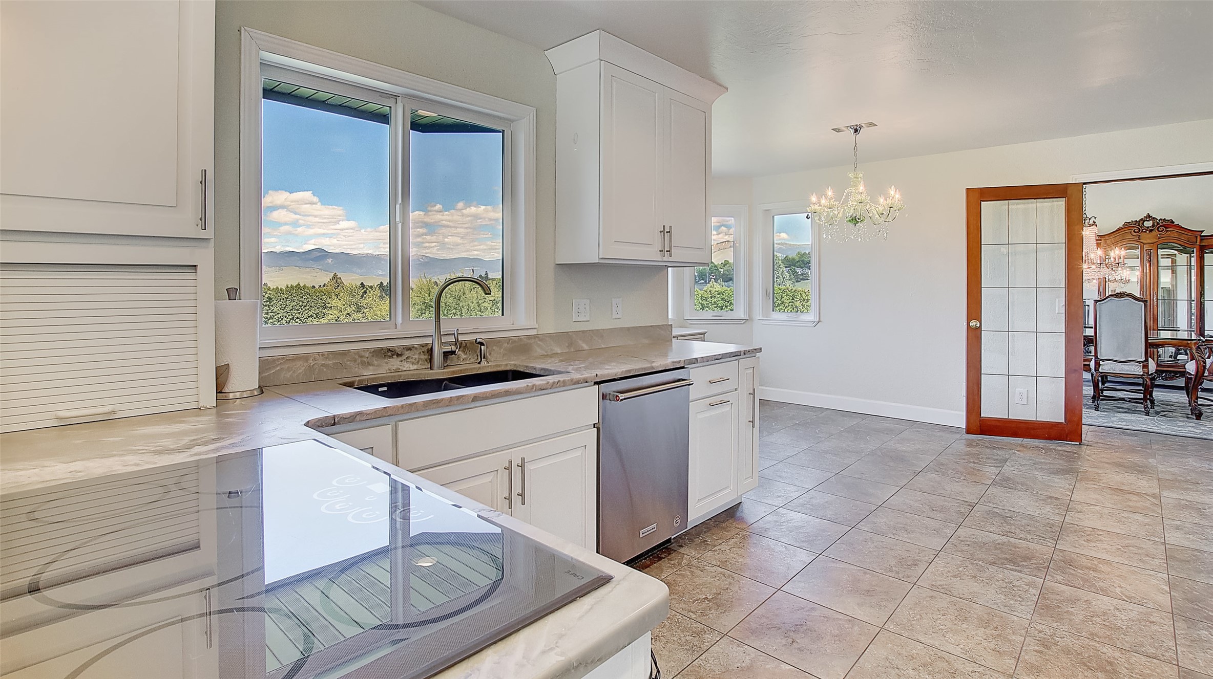 Missoula, Montana 59803, United States, 4 Bedrooms Bedrooms, ,4 BathroomsBathrooms,Residential,Pending,56045