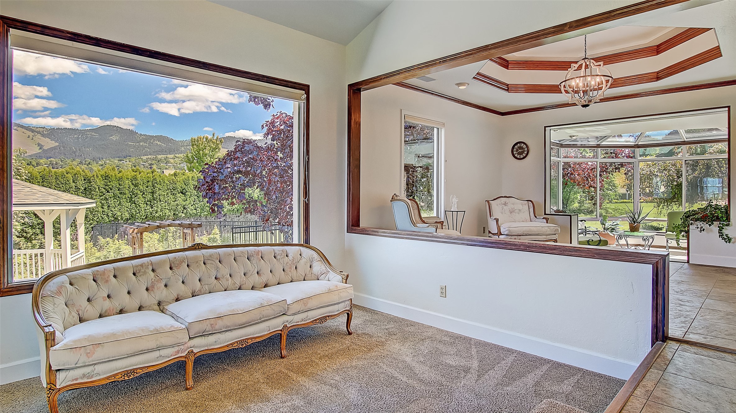 Missoula, Montana 59803, United States, 4 Bedrooms Bedrooms, ,4 BathroomsBathrooms,Residential,Pending,56045