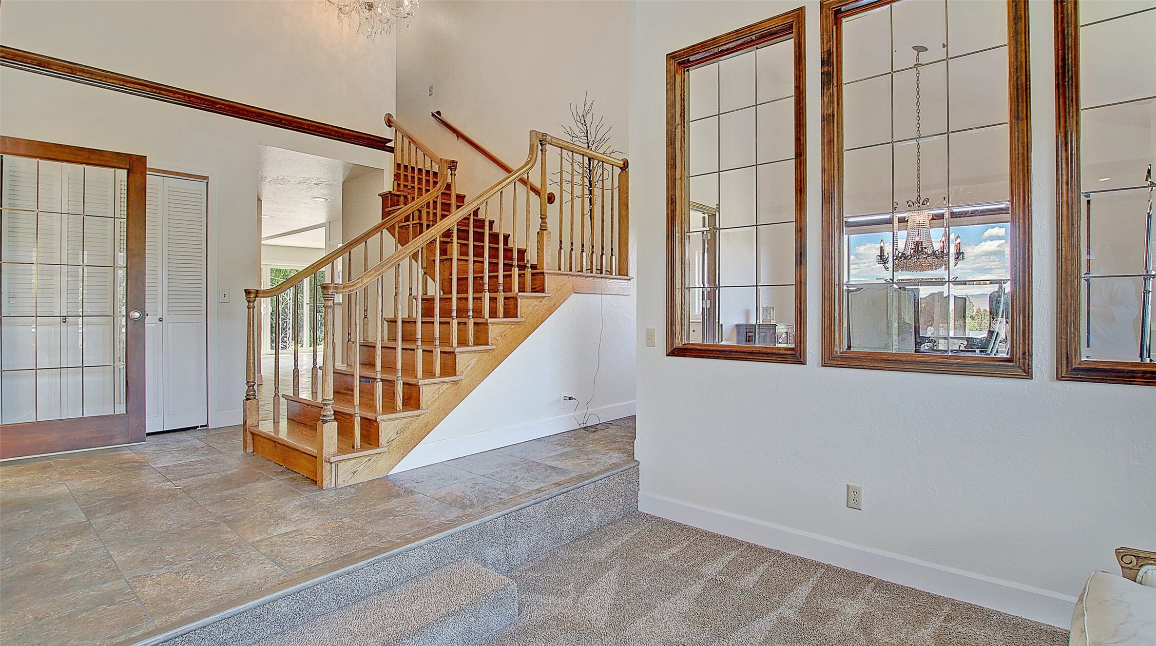 Missoula, Montana 59803, United States, 4 Bedrooms Bedrooms, ,4 BathroomsBathrooms,Residential,Pending,56045