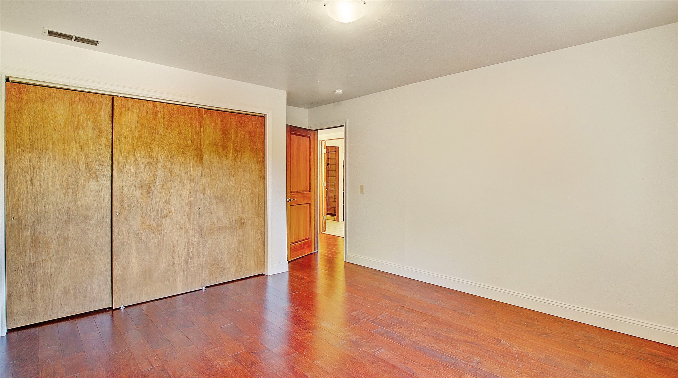 Missoula, Montana 59803, United States, 4 Bedrooms Bedrooms, ,4 BathroomsBathrooms,Residential,Pending,56045